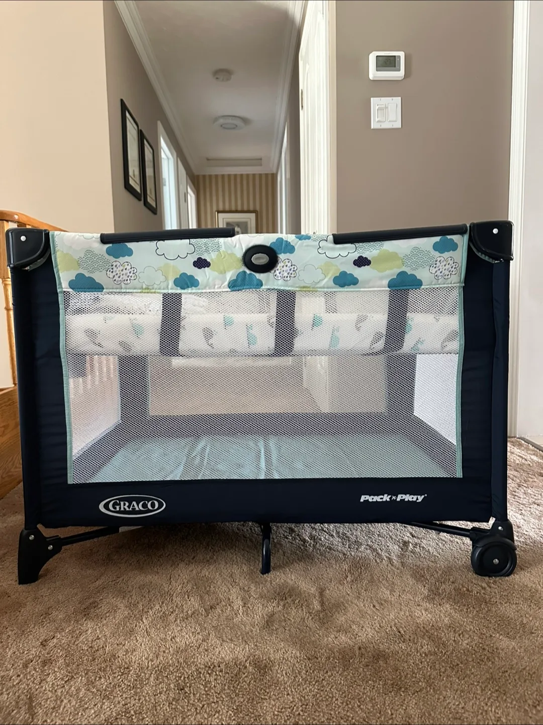 Graco Pack 'n Play Playard with Sheets thumbnail