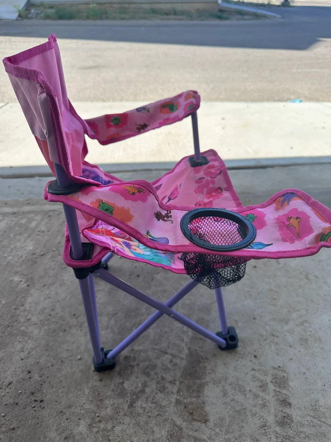 Disney Princess Kids Folding Camp Chair thumbnail