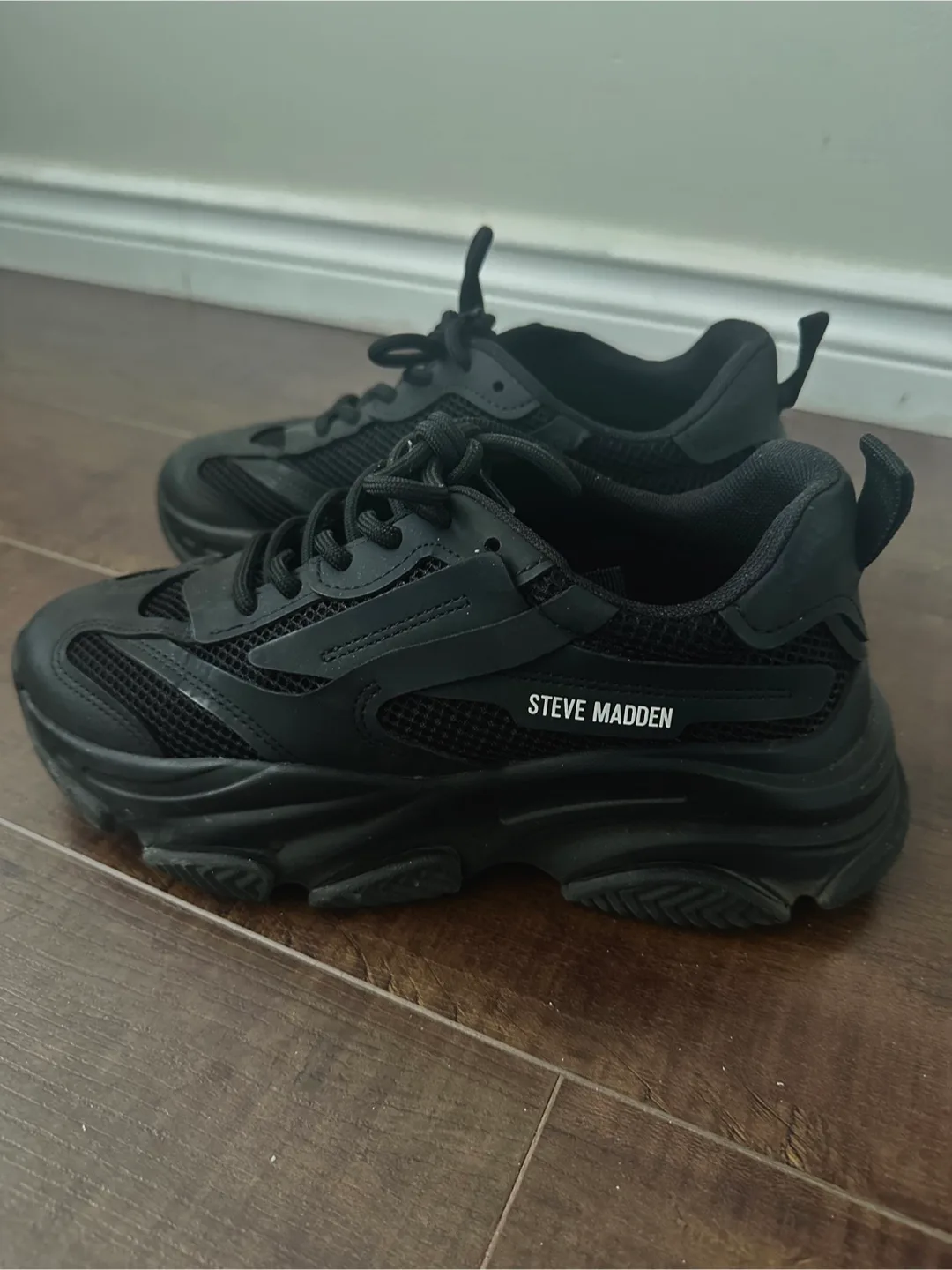 Steve Madden Black Sneakers thumbnail