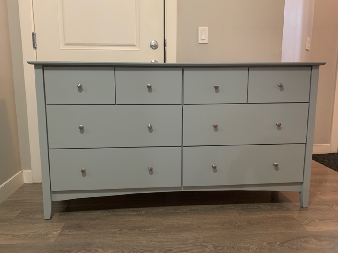 8-Drawer Dresser