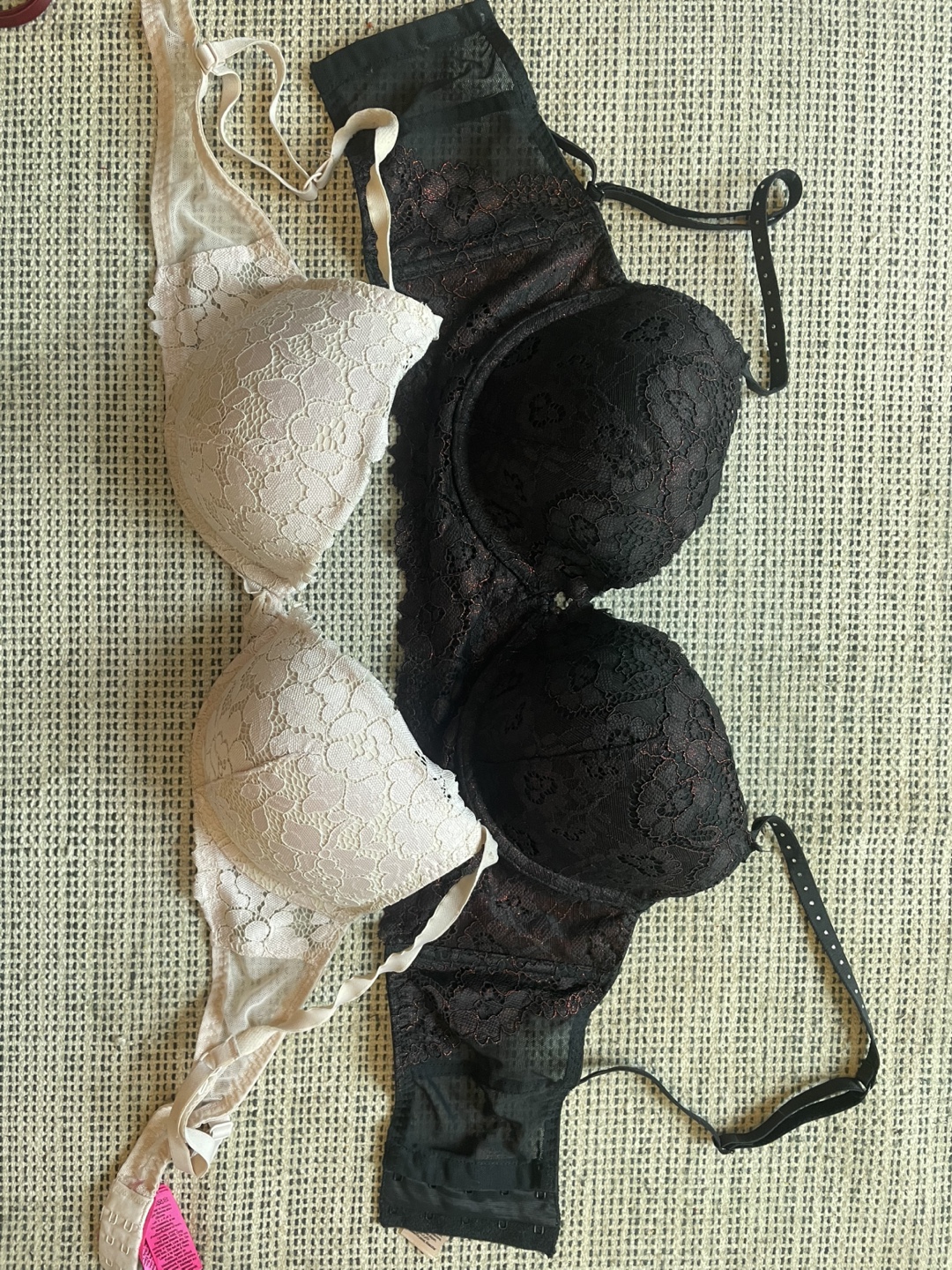 La Senza Bras - Black & baby Pink