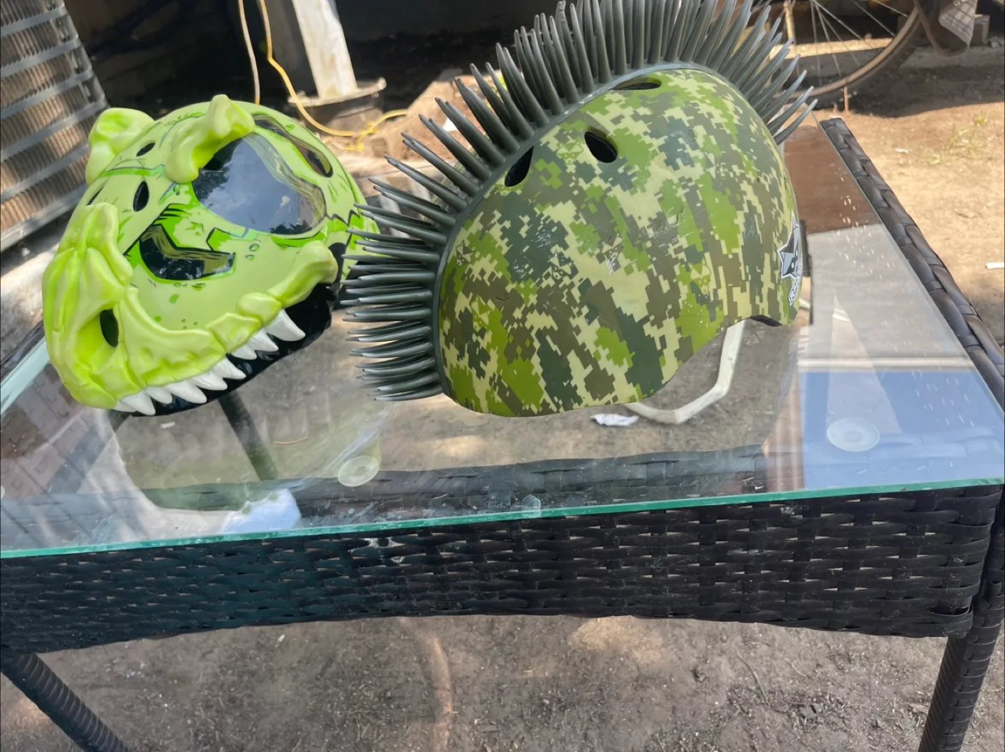 Kids' novelty helmets image indicator(2)