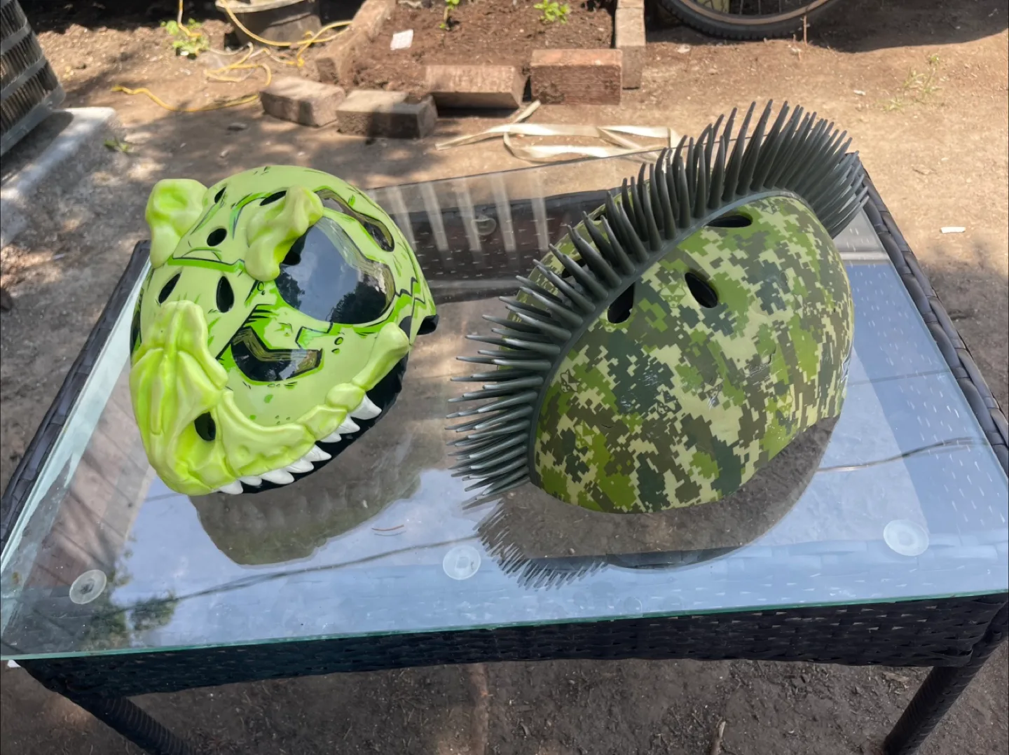 Kids' novelty helmets thumbnail