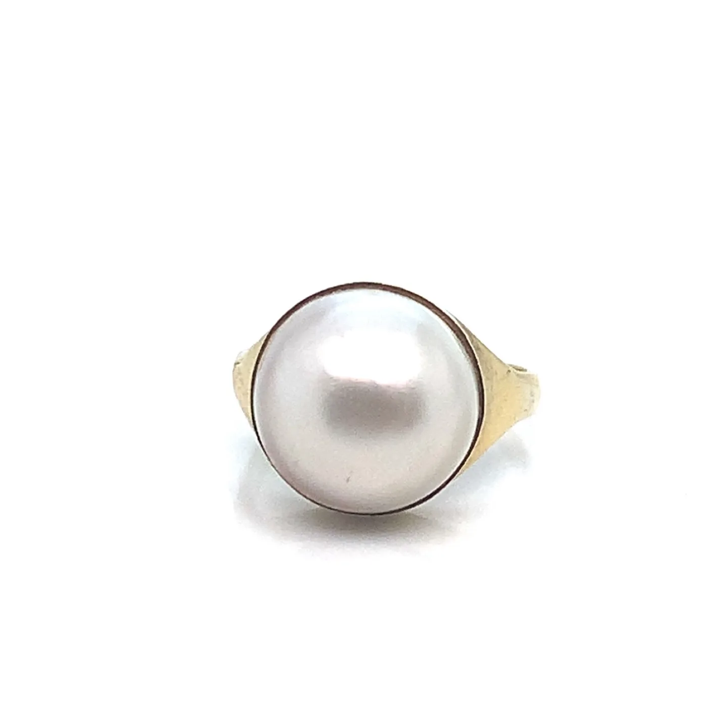 18K Yellow Gold Mabé Pearl Ring image indicator(2)