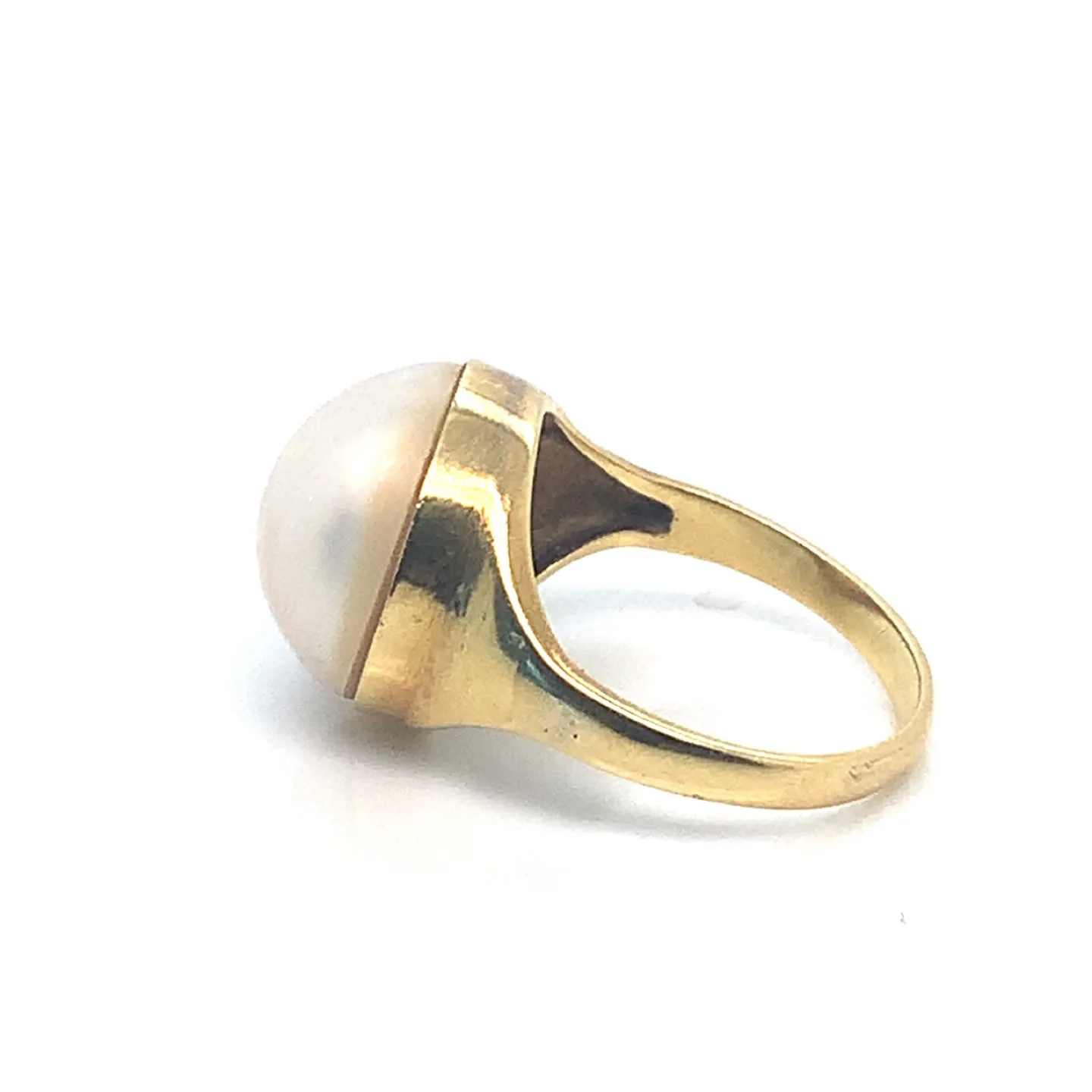 18K Yellow Gold Mabé Pearl Ring image indicator(4)