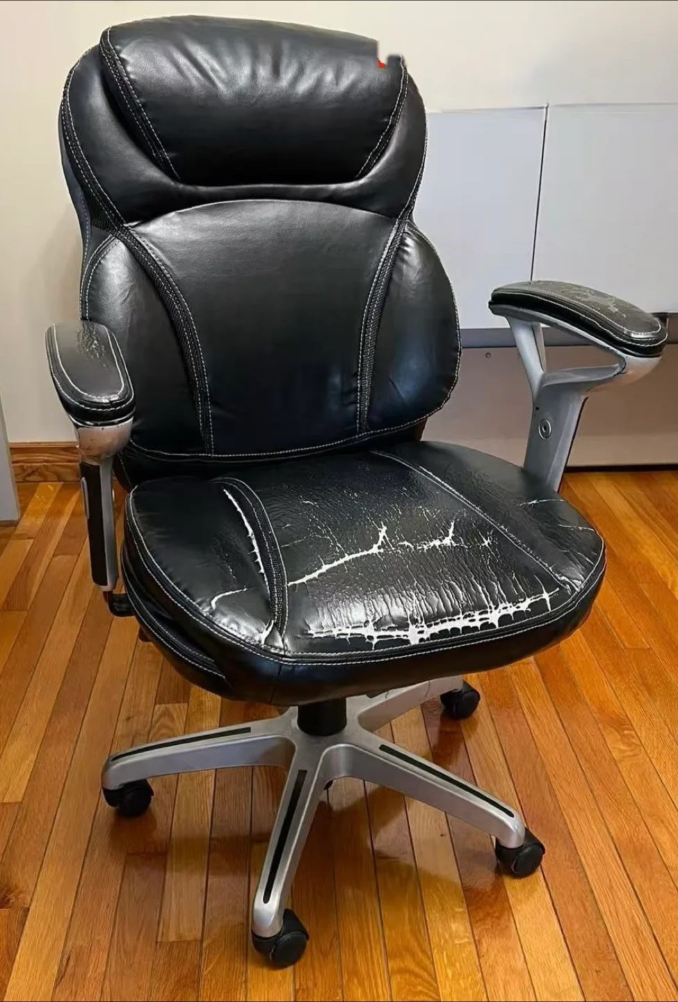 Black Leather Executive Office Chair thumbnail
