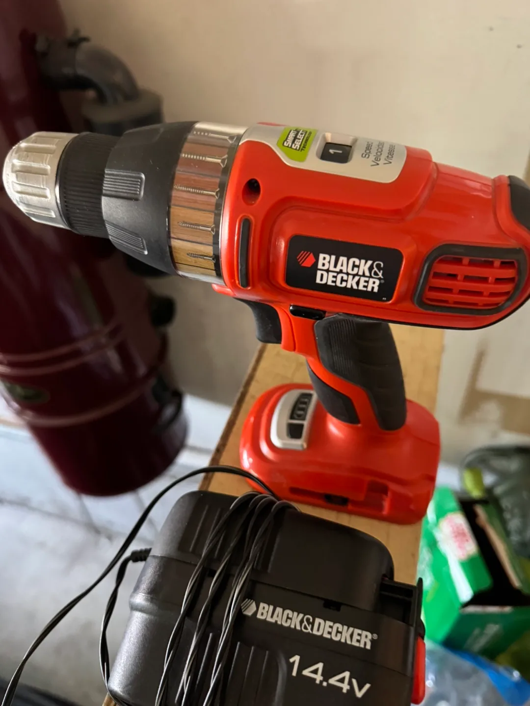 Black & Decker 14.4V Cordless Drill thumbnail