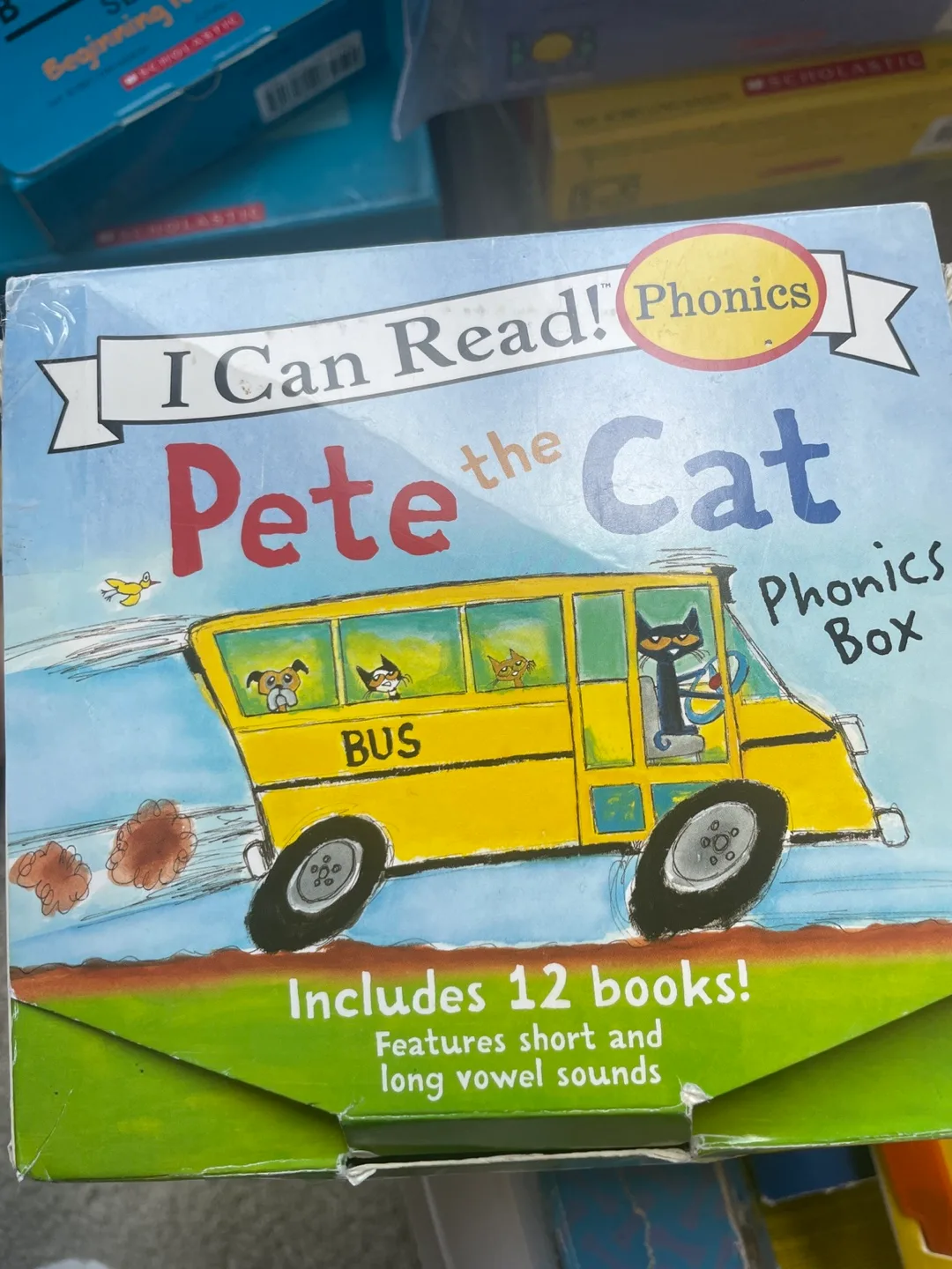 Pete the Cat I Can Read! Phonics Box Set thumbnail