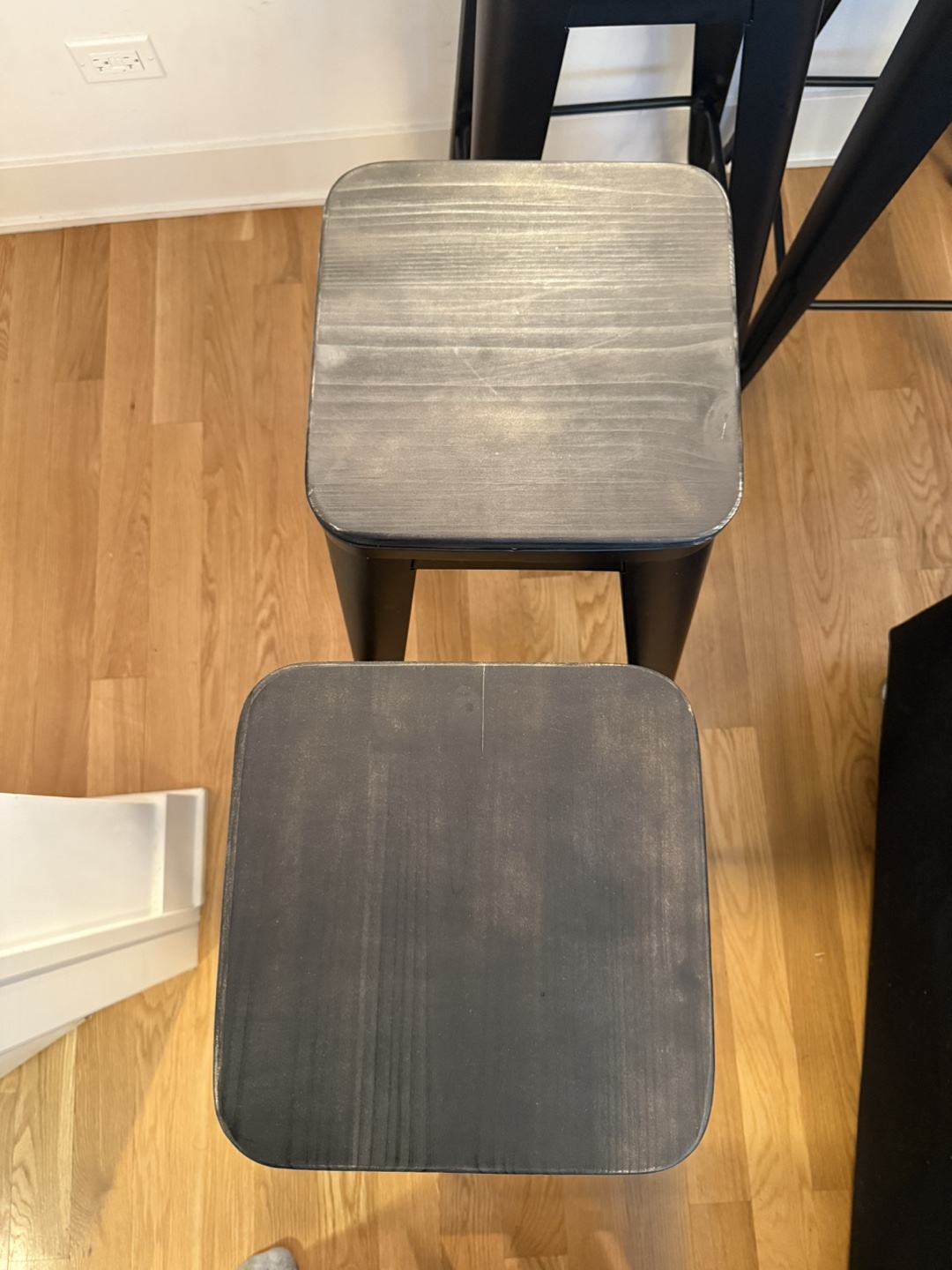 Set of 4 Black Metal Bar Stools - 30 inches tall - photo 4