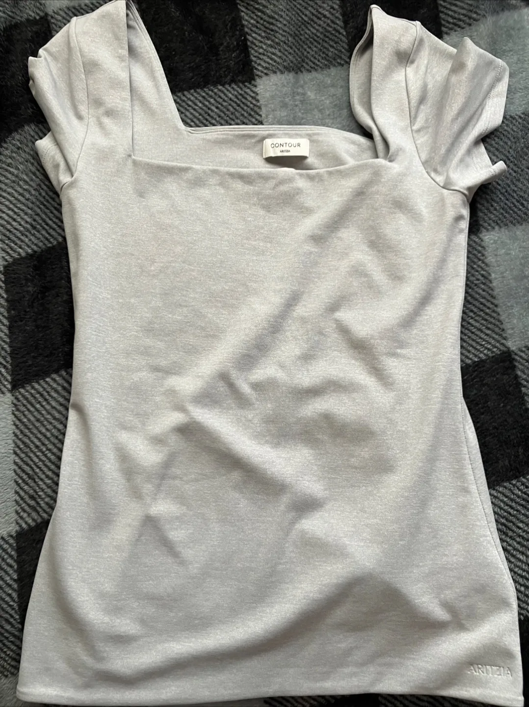 (Aritzia) Contour Top - Size Women Large image indicator(2)