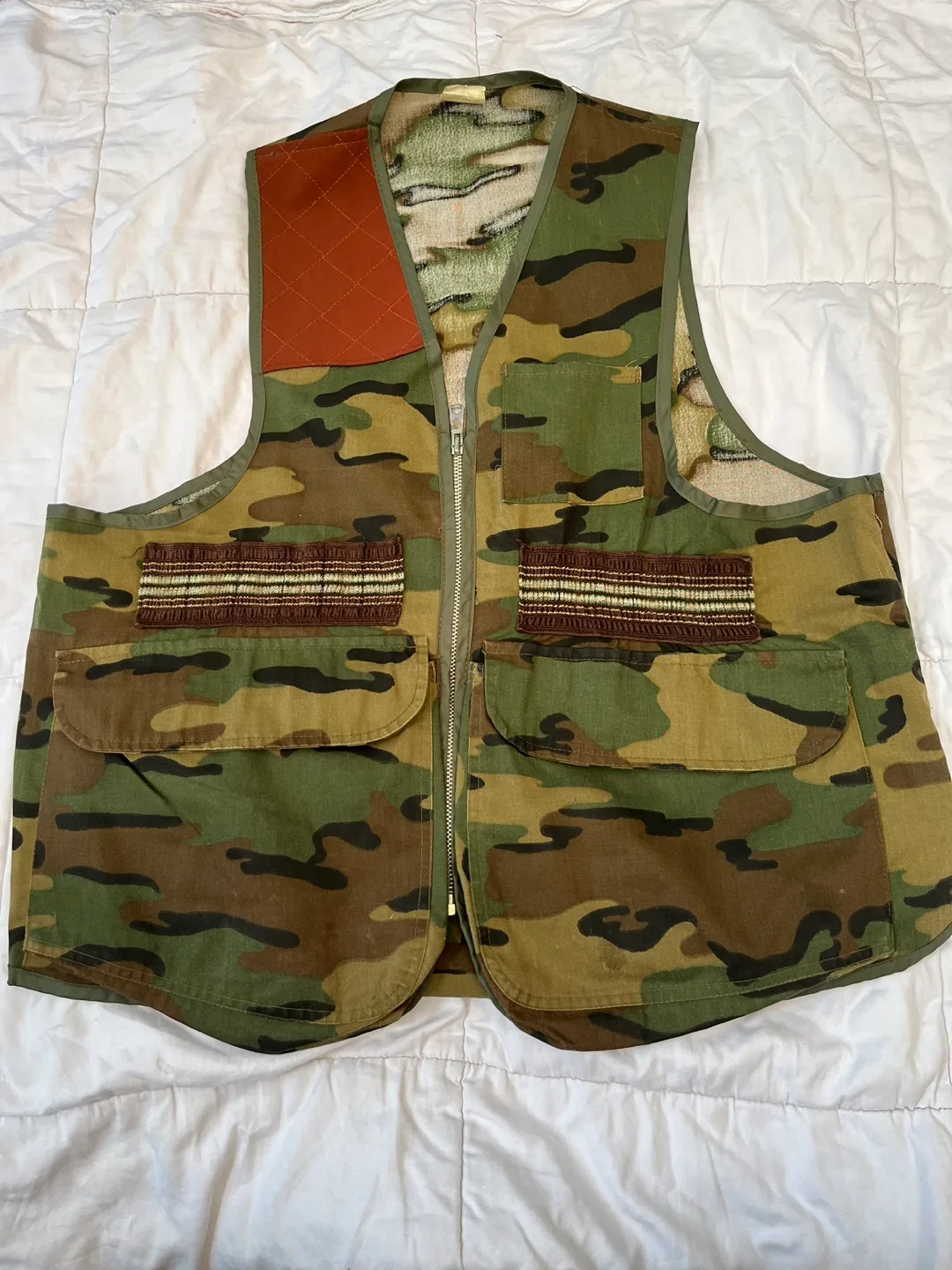 Camouflage Hunting Vest large size in good condition thumbnail