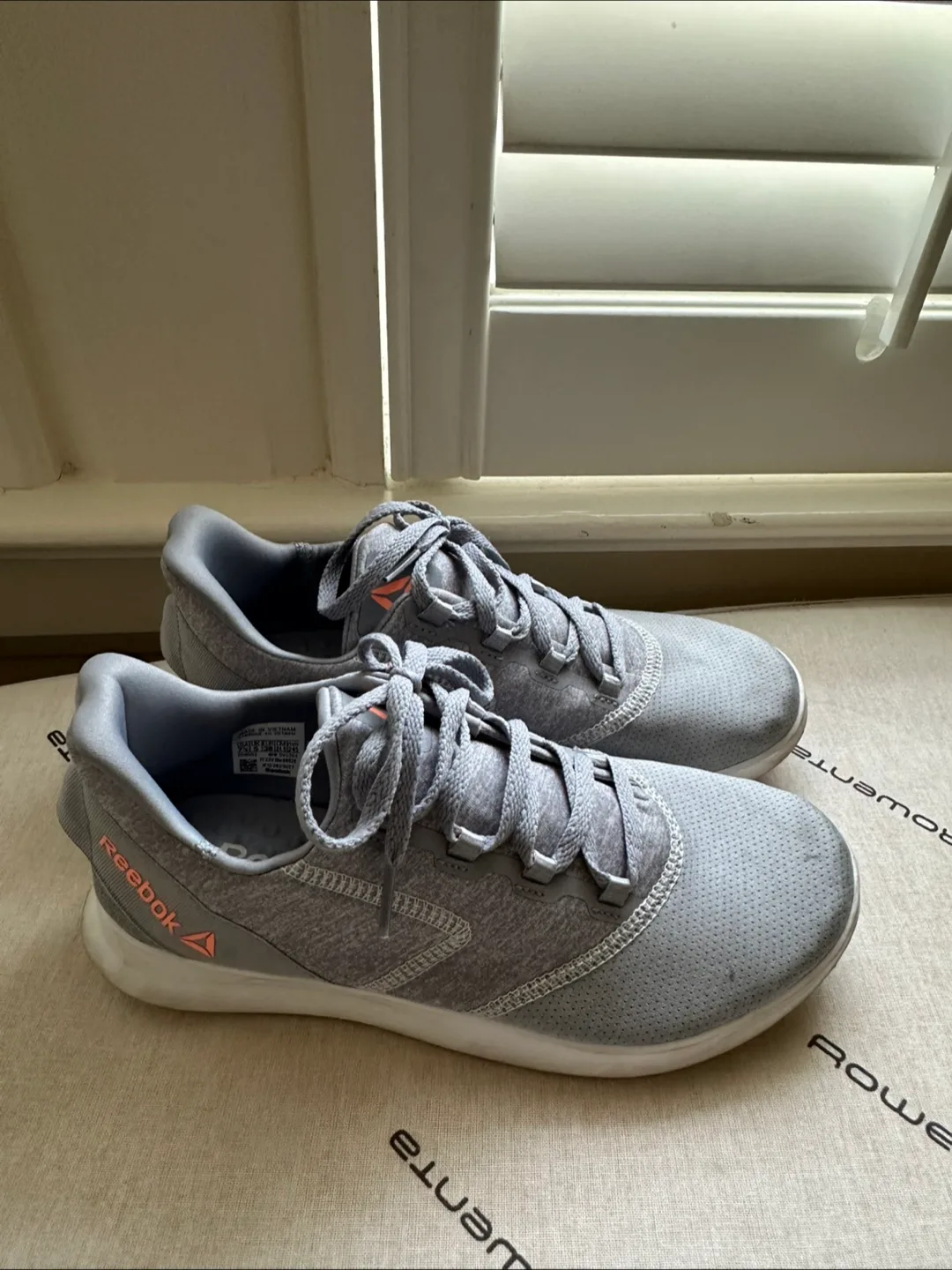 Reebok DMX Lite Grey Sneakers - Women's US 7.5 thumbnail