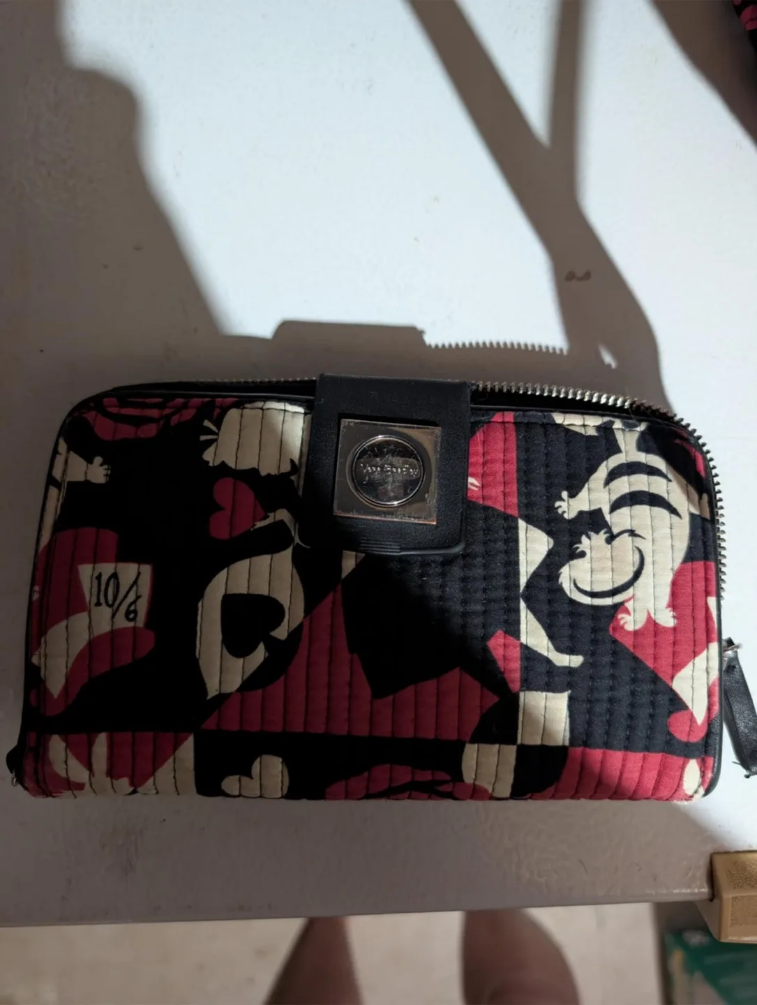 Alice In wonderland Purse image indicator(2)