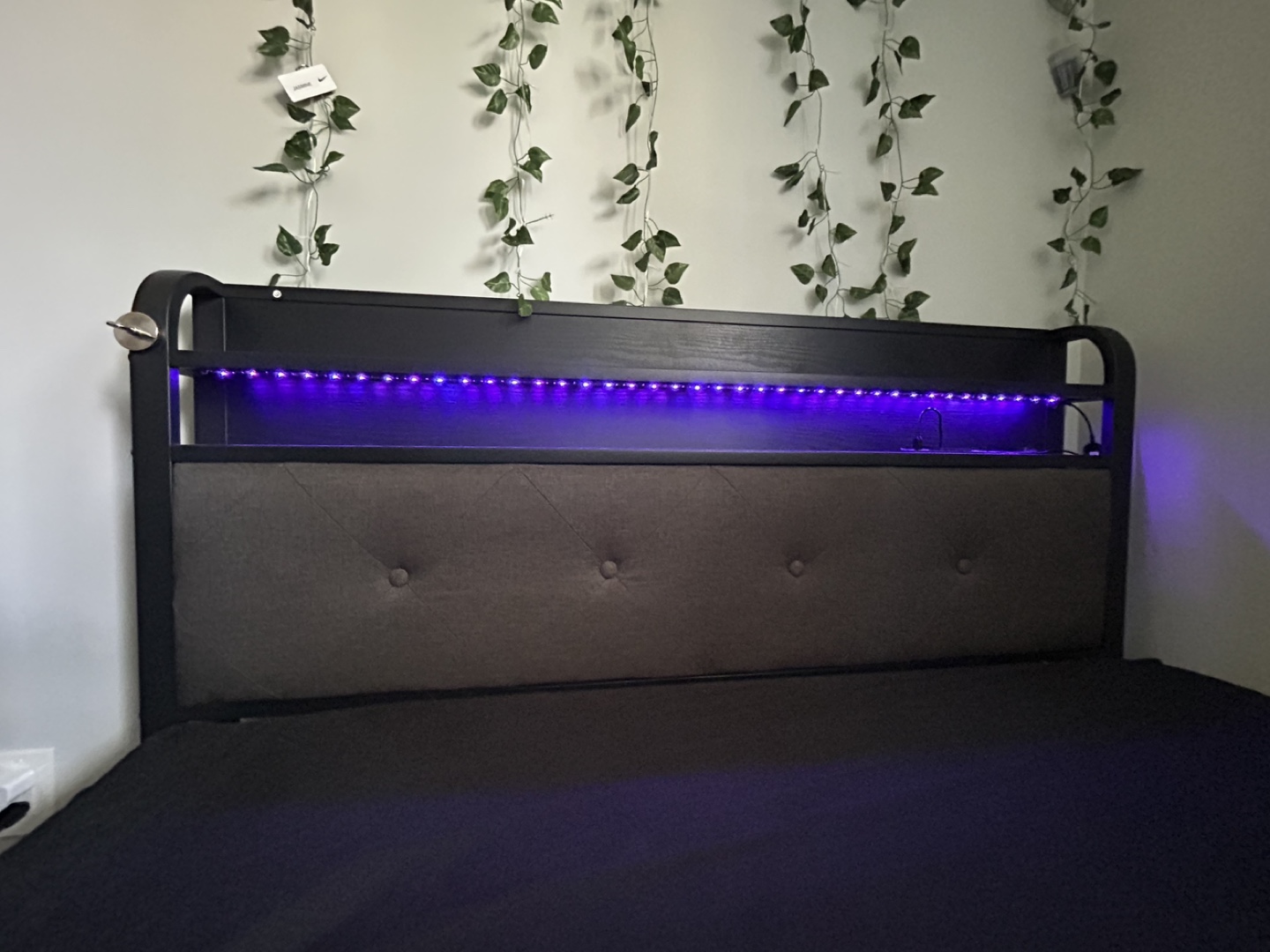 Bed frame with LED lights and bed - photo 3