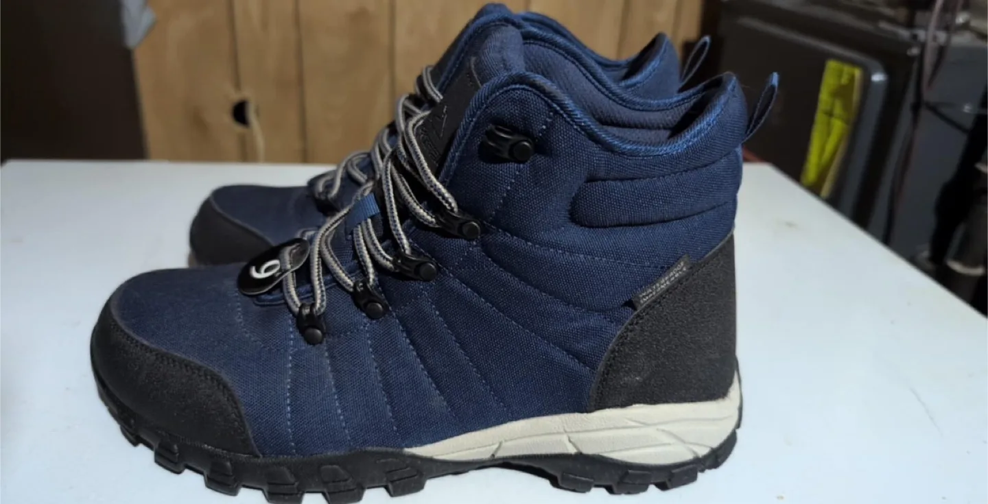 Ozark Trail Thinsulate Boots - Size 9 image indicator(2)