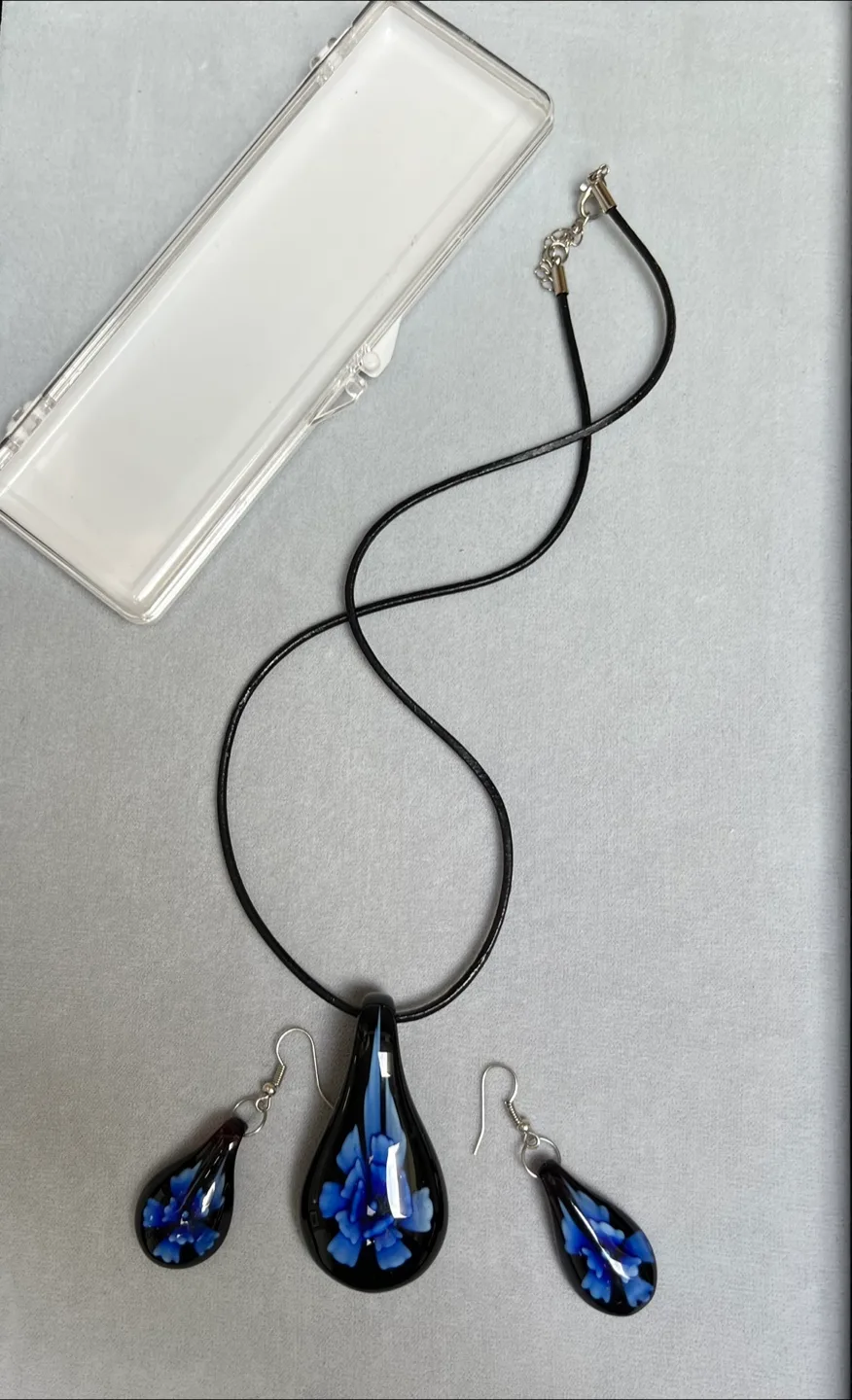Vintage Art Glass Jewelry Set thumbnail