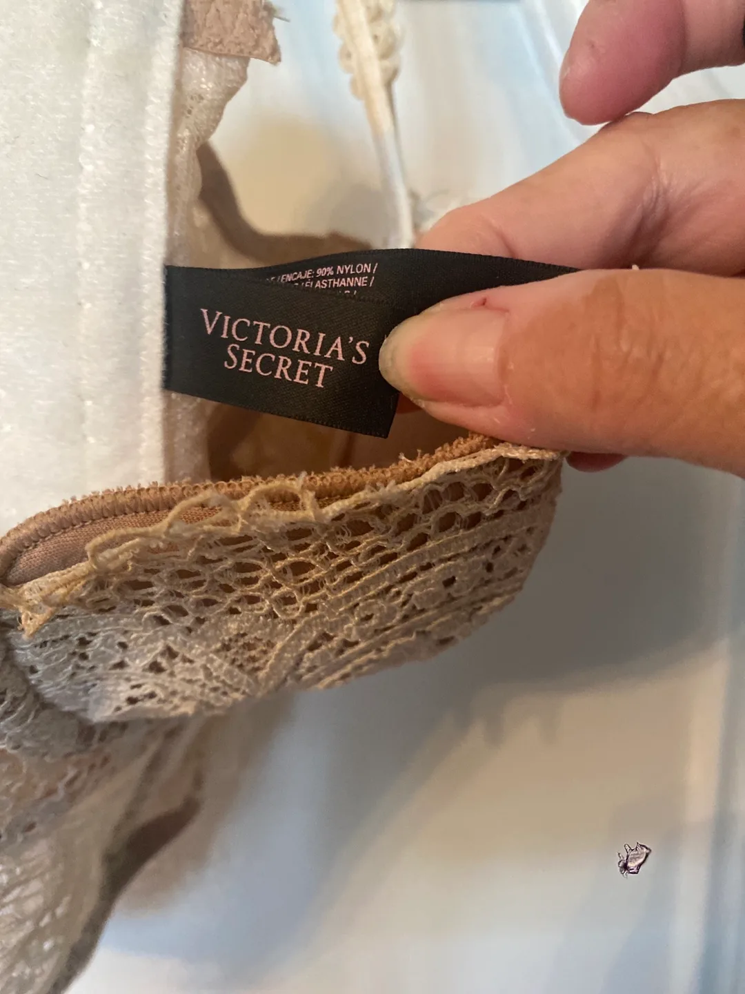 Victoria's Secret Very Sexy Lined Demi-Buste 32C image indicator(2)