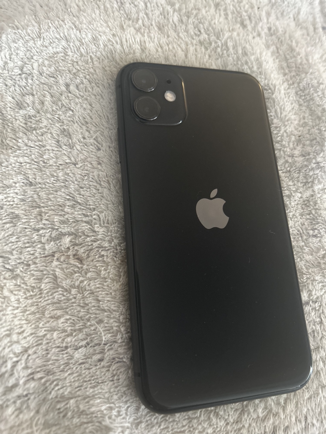 Apple iPhone 11 - Black