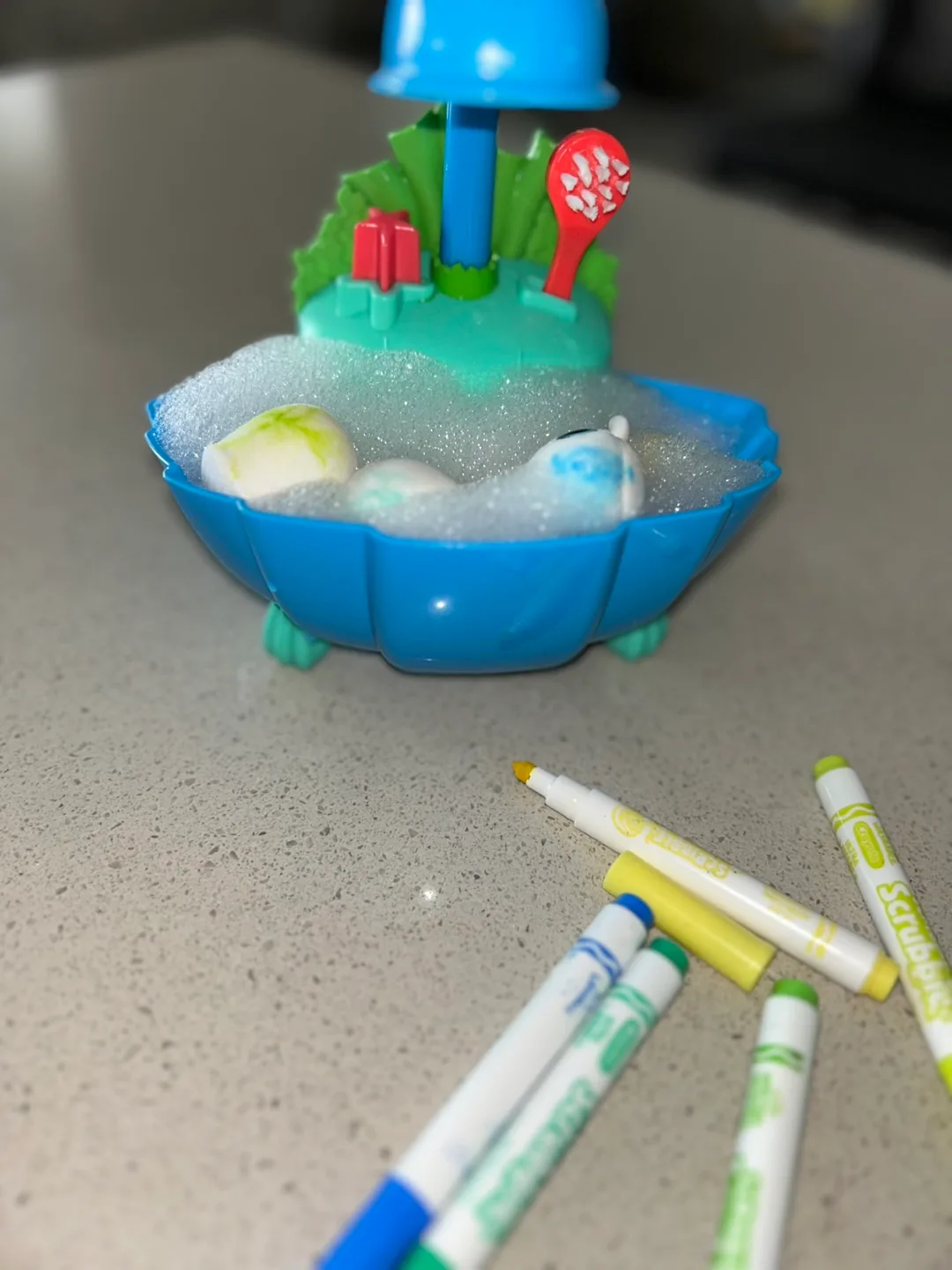 Crayola Scribble Scrubbie Pets Blue Lagoon Playset image indicator(3)