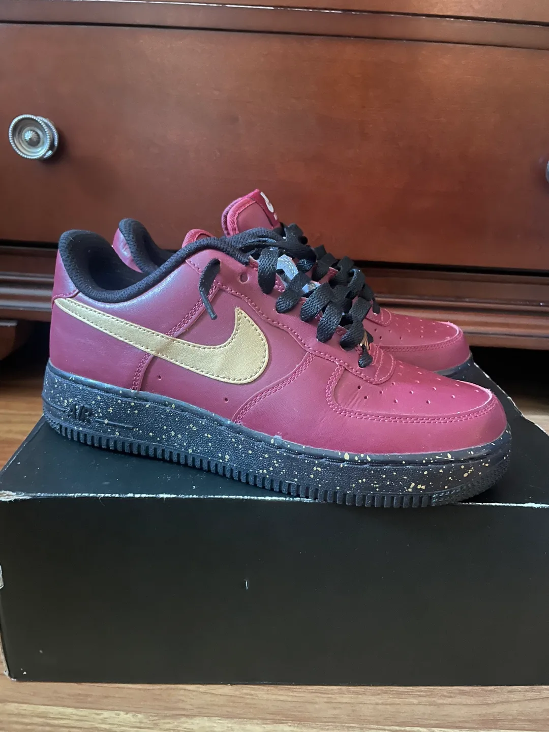 Nike Air Force 1 Bod Breed Burgundy/Gold image indicator(3)