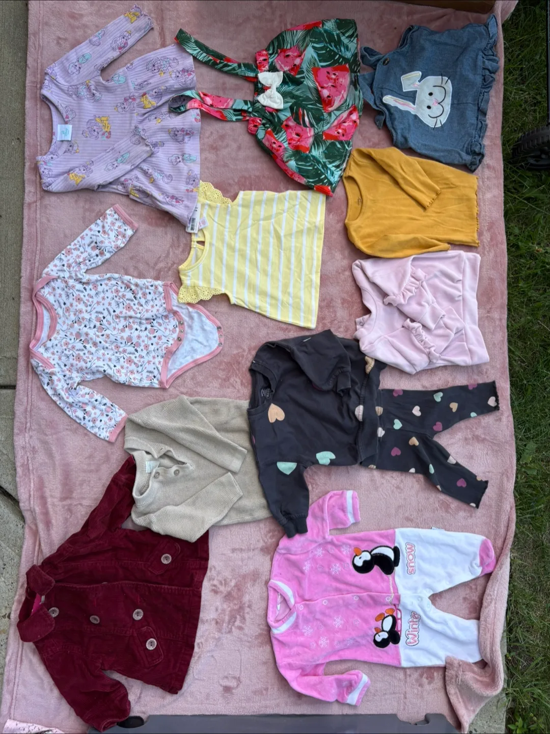 Mixed Baby Clothes Bundle thumbnail