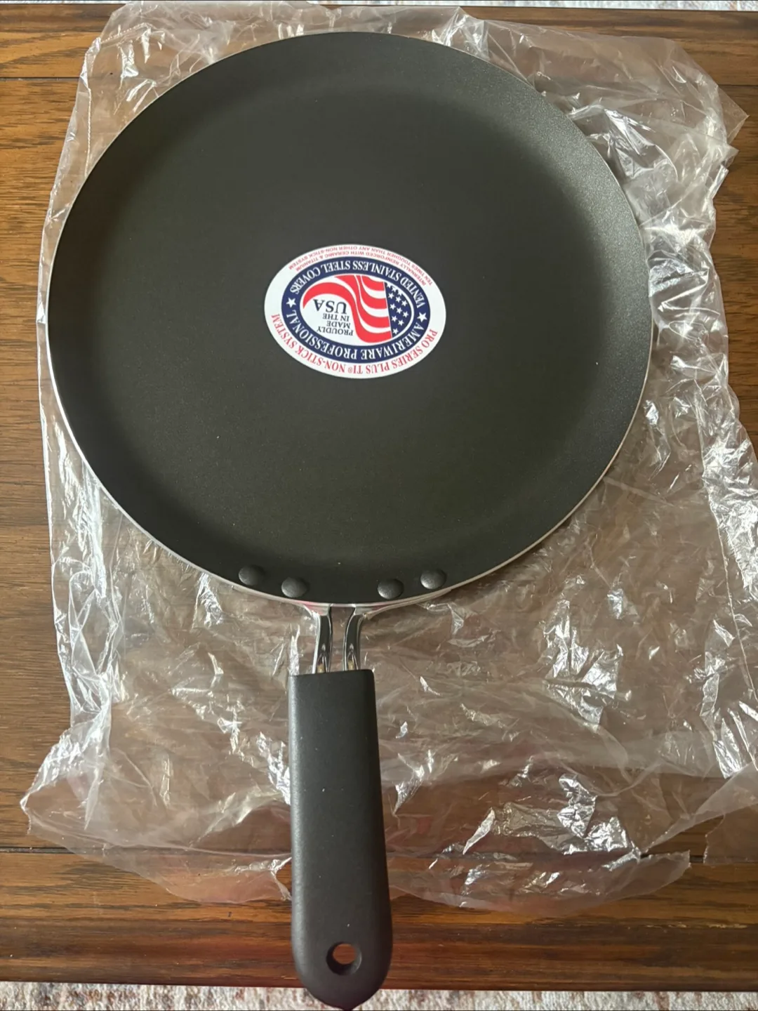 Non-stick very thin pan (New) (Giving away for FREE) thumbnail