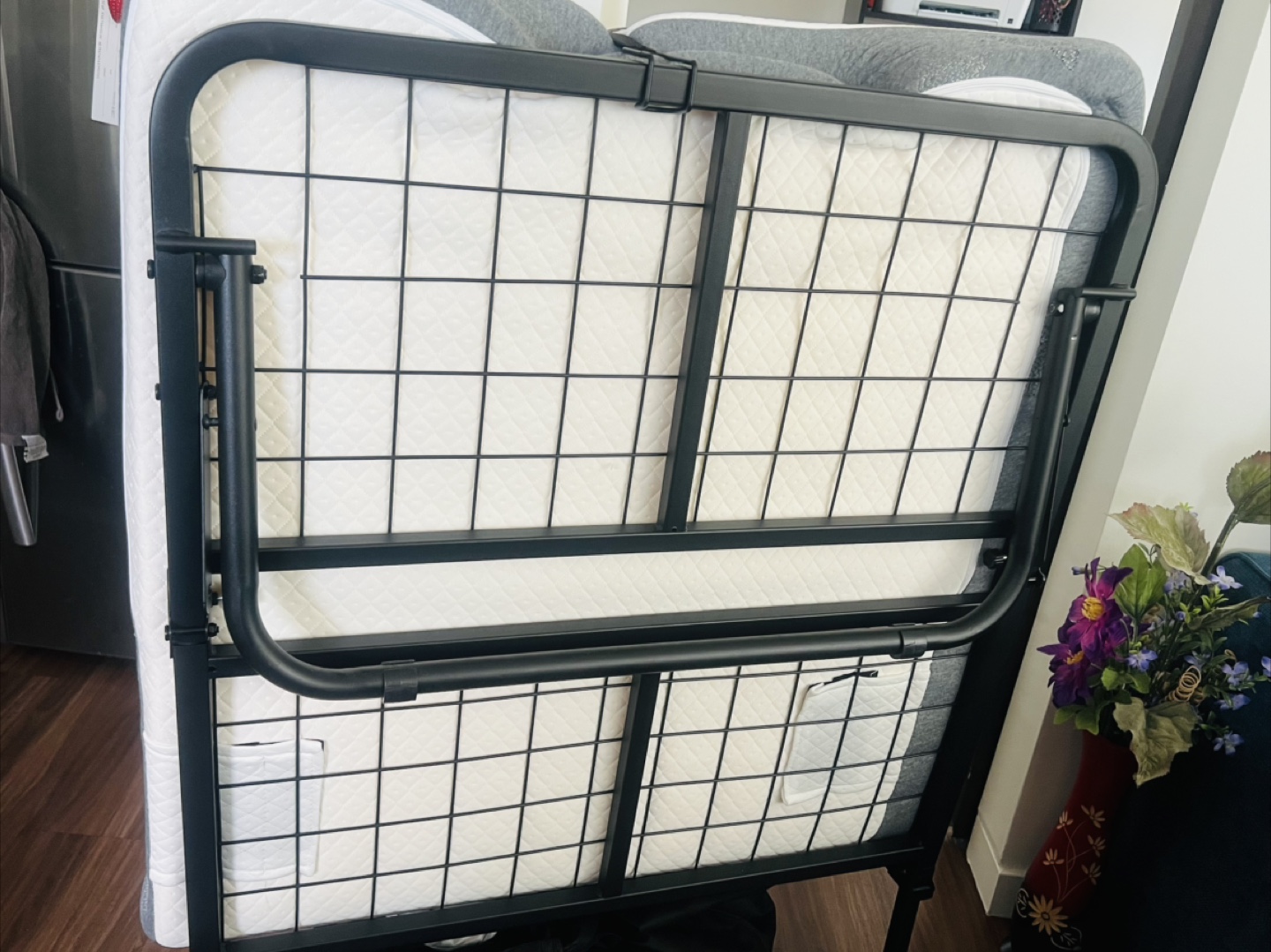 Foldable Guest Bed with Mattress - photo 2