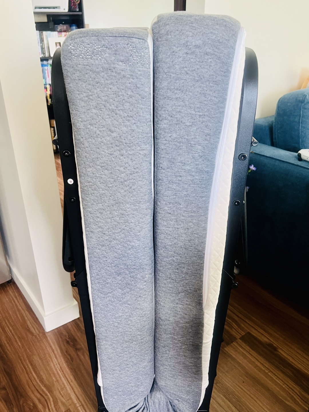 Foldable Guest Bed with Mattress