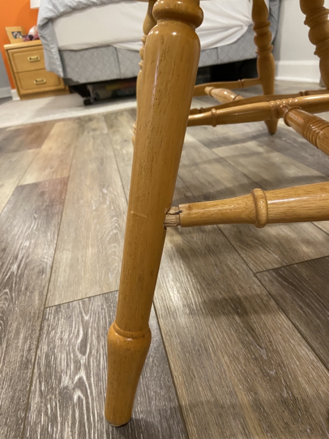 **update: two chairs** Four chairs - photo 2