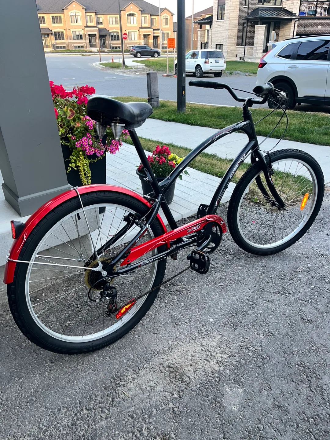 Supercycle Pedro Cruiser Bike - Black & Red thumbnail