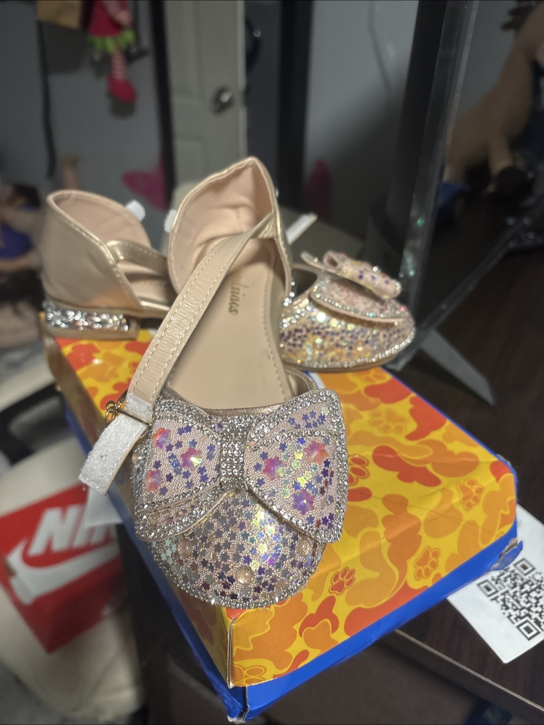 Girls' Gold Dress Shoes - Size 1
