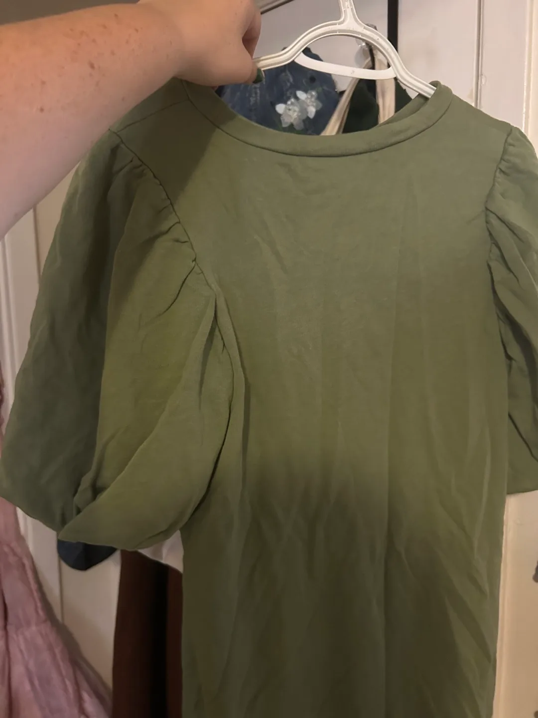 Zara Olive Green Puff Sleeve Top - Size M thumbnail