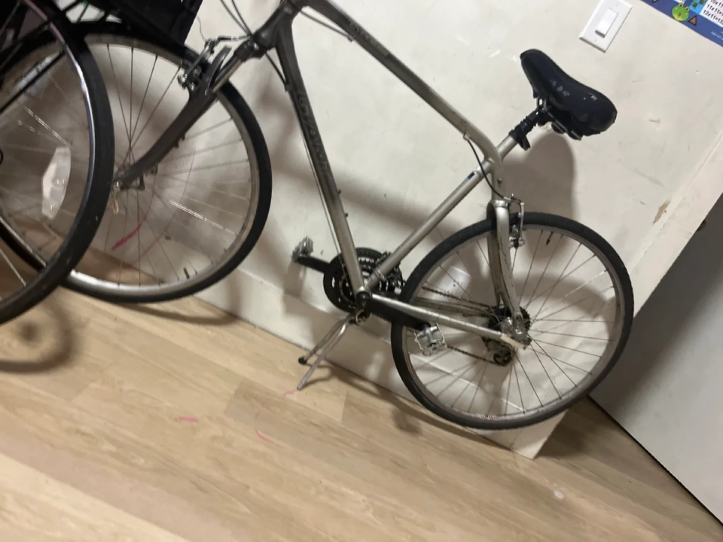 Giant Cypress ST Hybrid Bike thumbnail