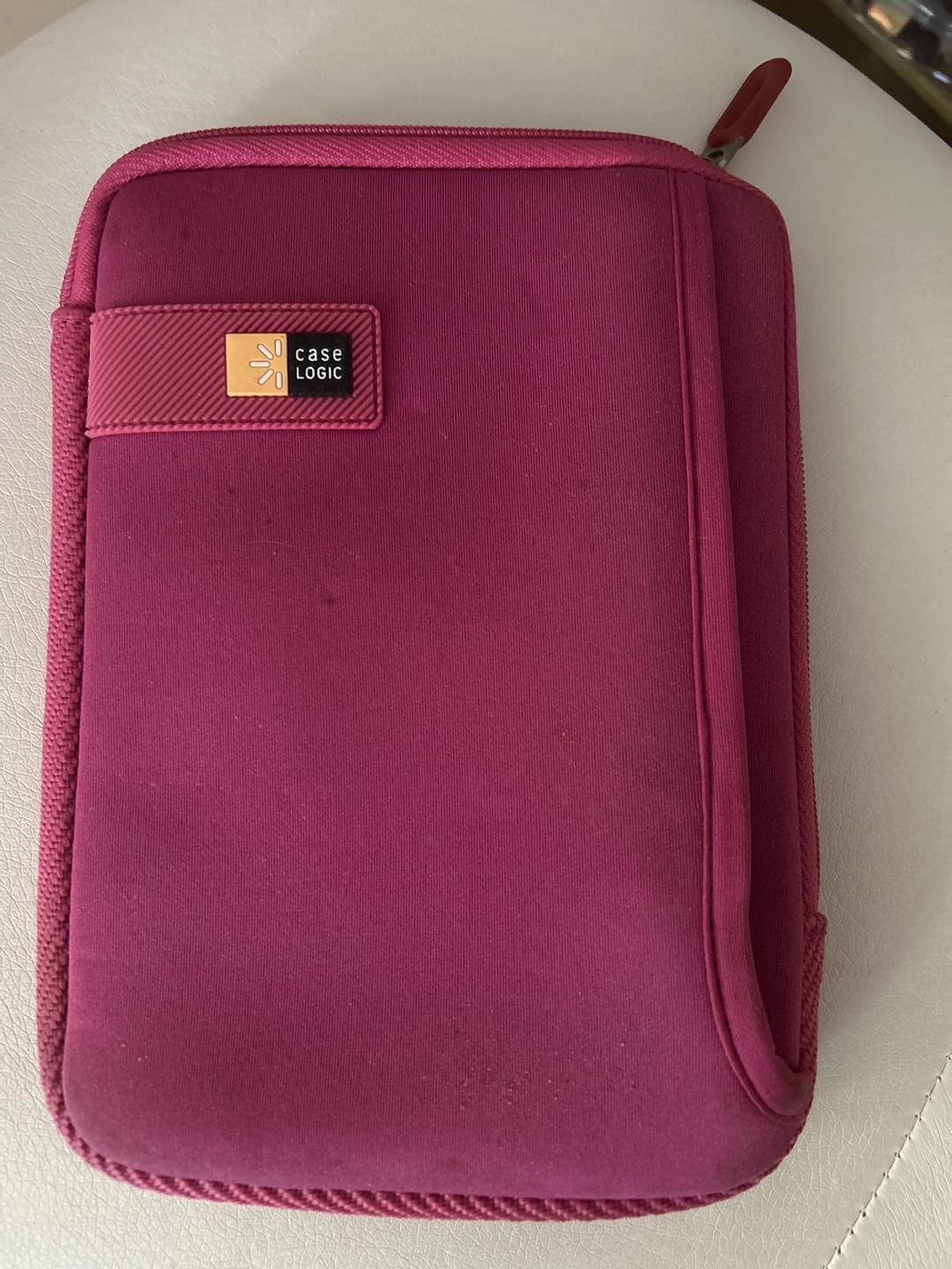 🇨🇦 Case Logic Tablet Sleeve - Pink