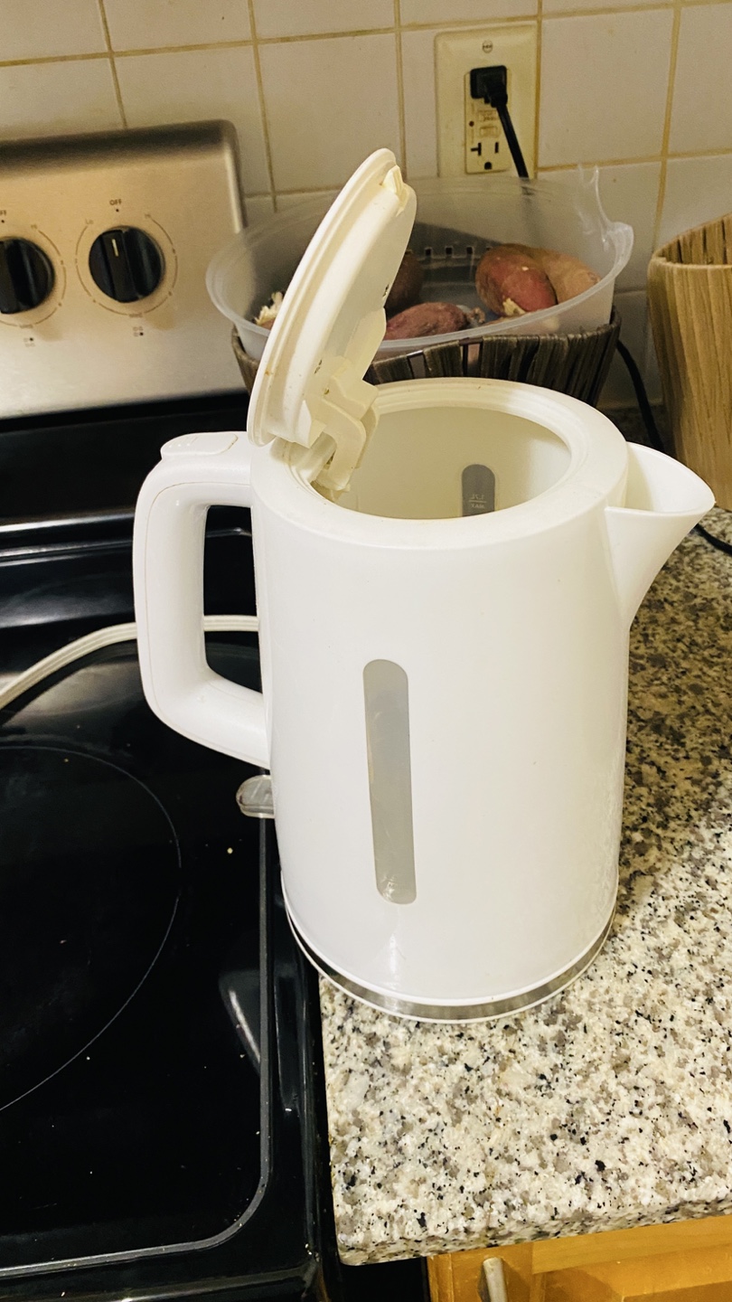 White Electric Kettle - photo 2