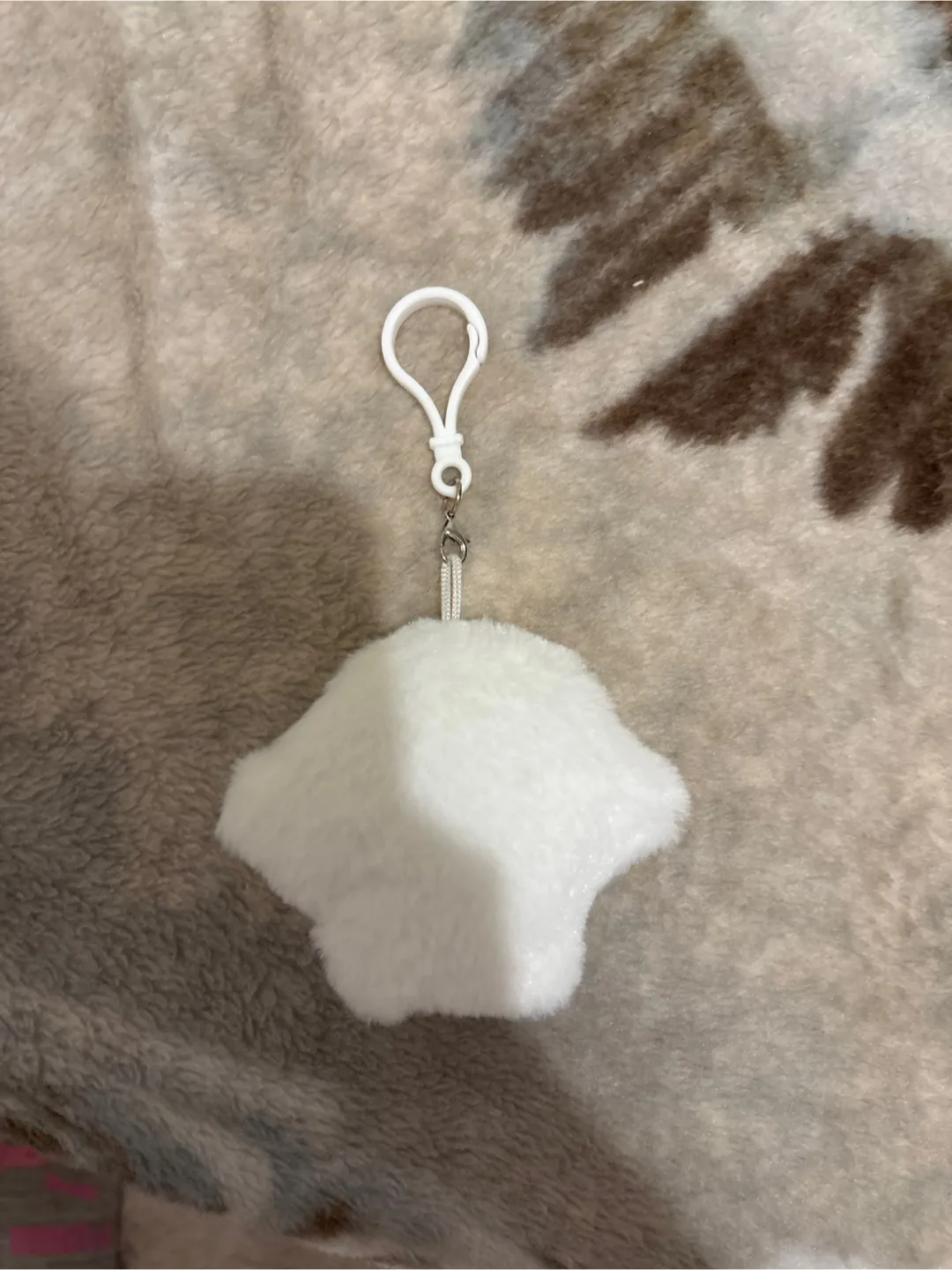 White Plush Genshin image indicator(2)