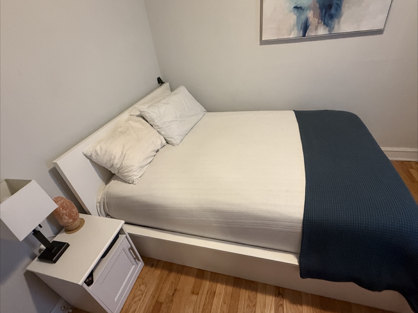 Queen Size Bed with Storage - photo 2
