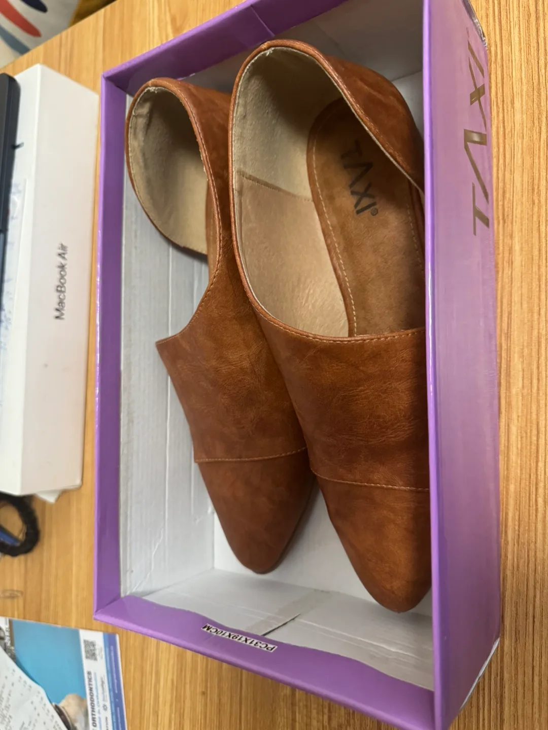 Taxi Brown Flats - Size 9 thumbnail