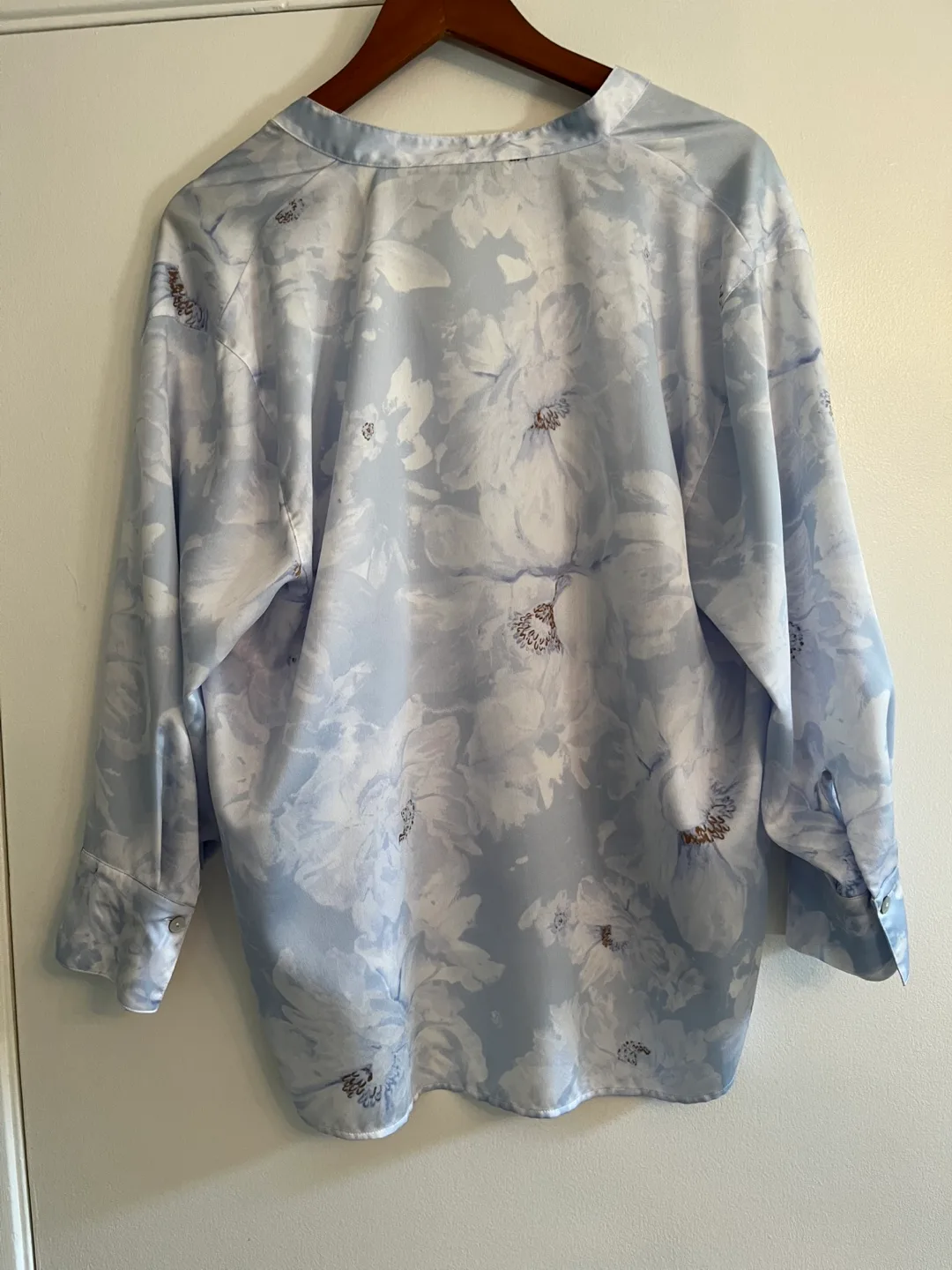 Vince Magnolia Band Collar Blouse image indicator(5)