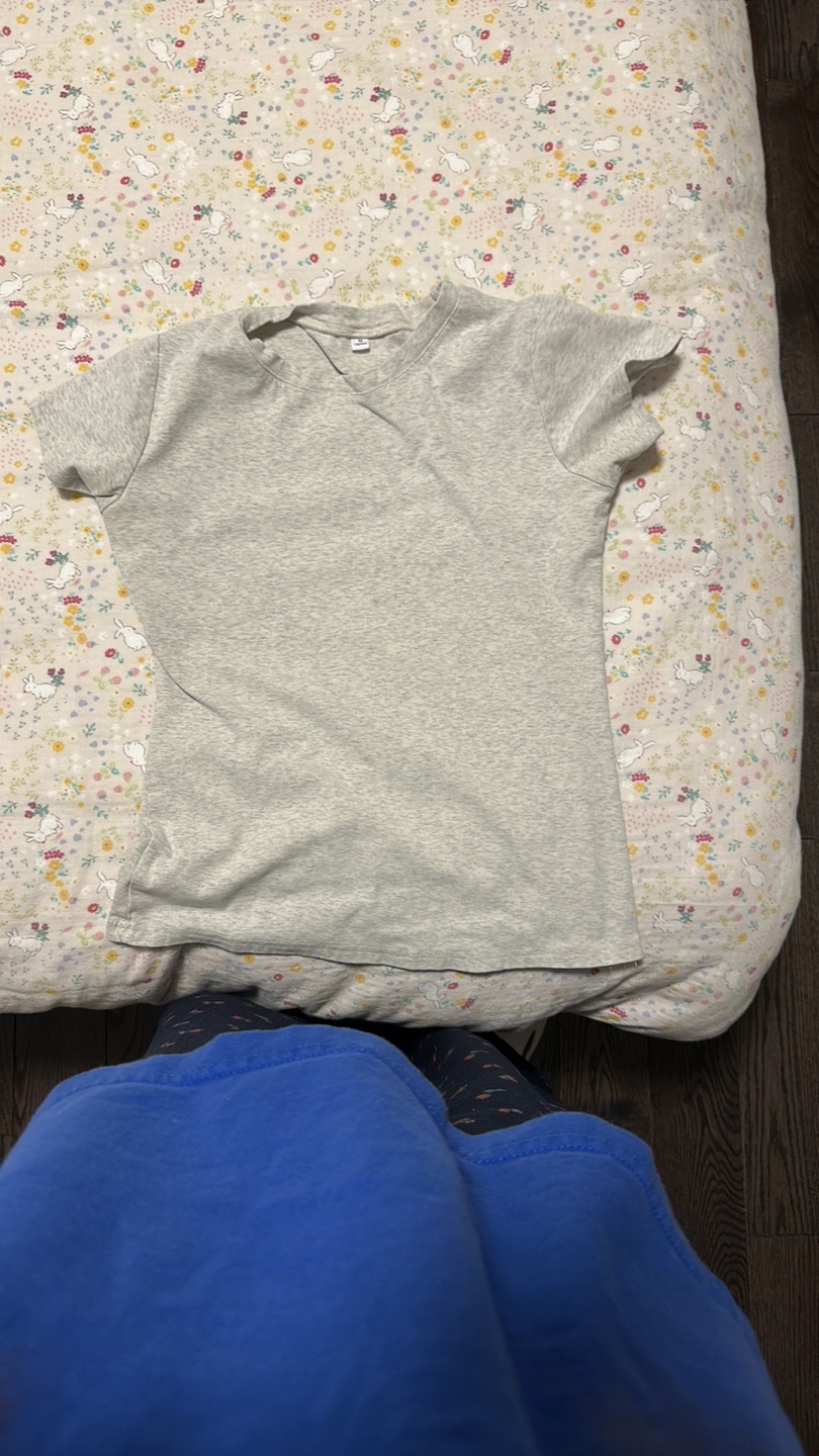Grey T-Shirt - Size s