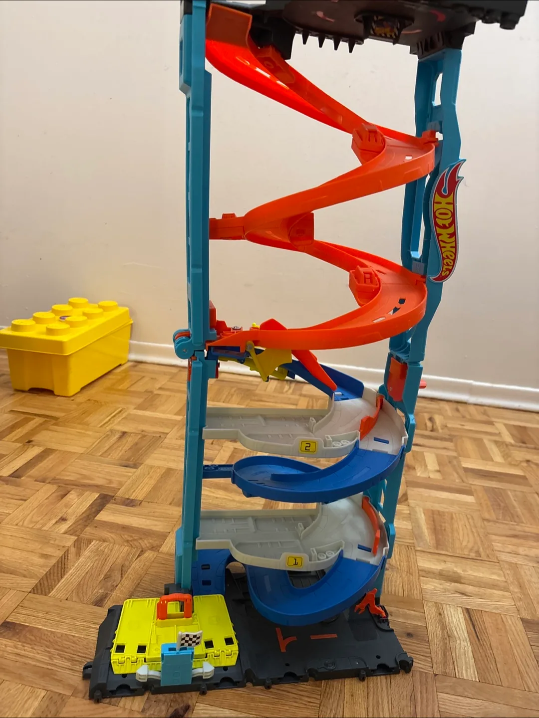 Hot Wheels Ultimate Garage Playset thumbnail