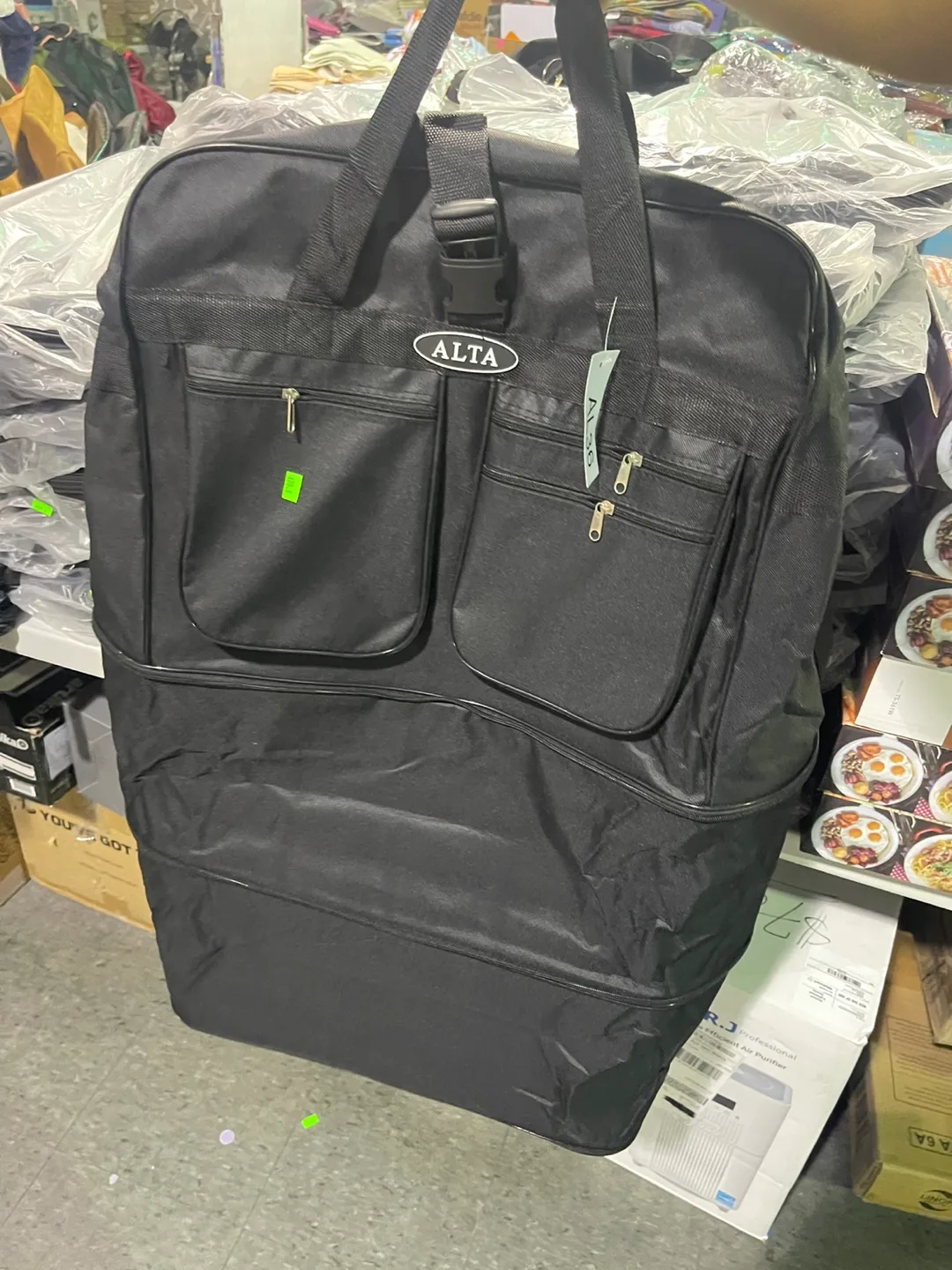 ALTA Expandable Spinner Suitcase Luggage Wheeled Bag thumbnail