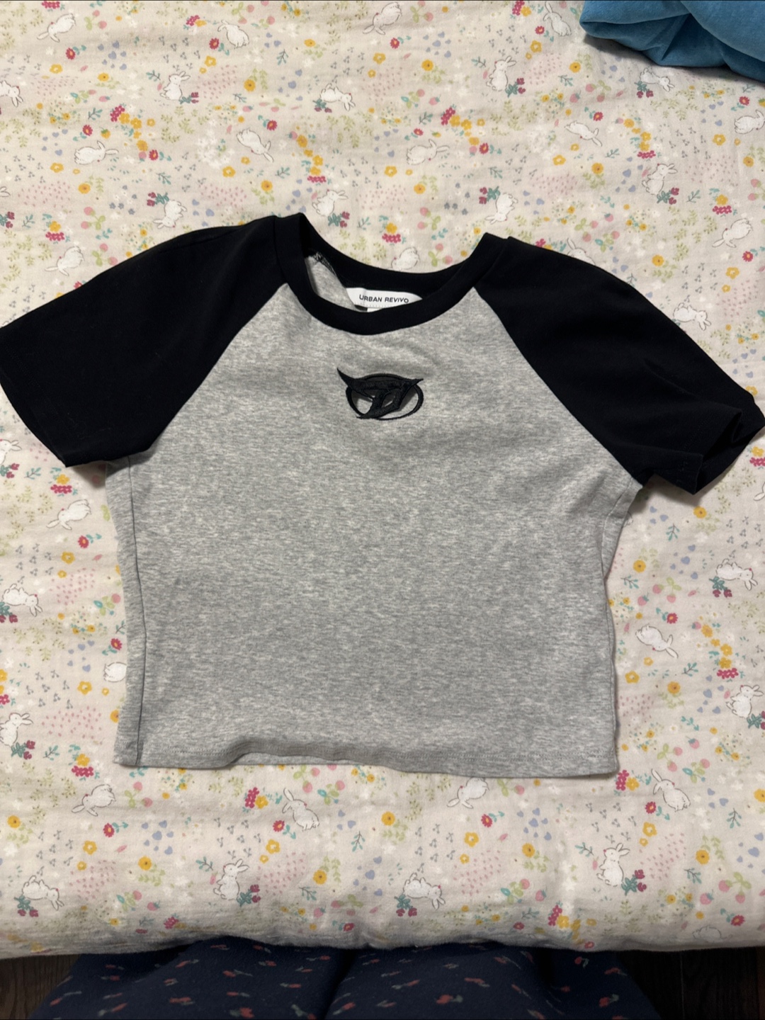 Urban Revivo Grey & Black Raglan Tee