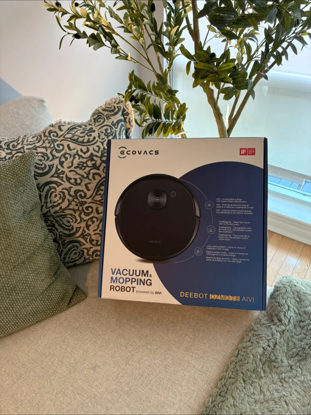Ecovacs Deebot Ozmo T8 AIVI Vacuum Mop Robot - New in Box thumbnail
