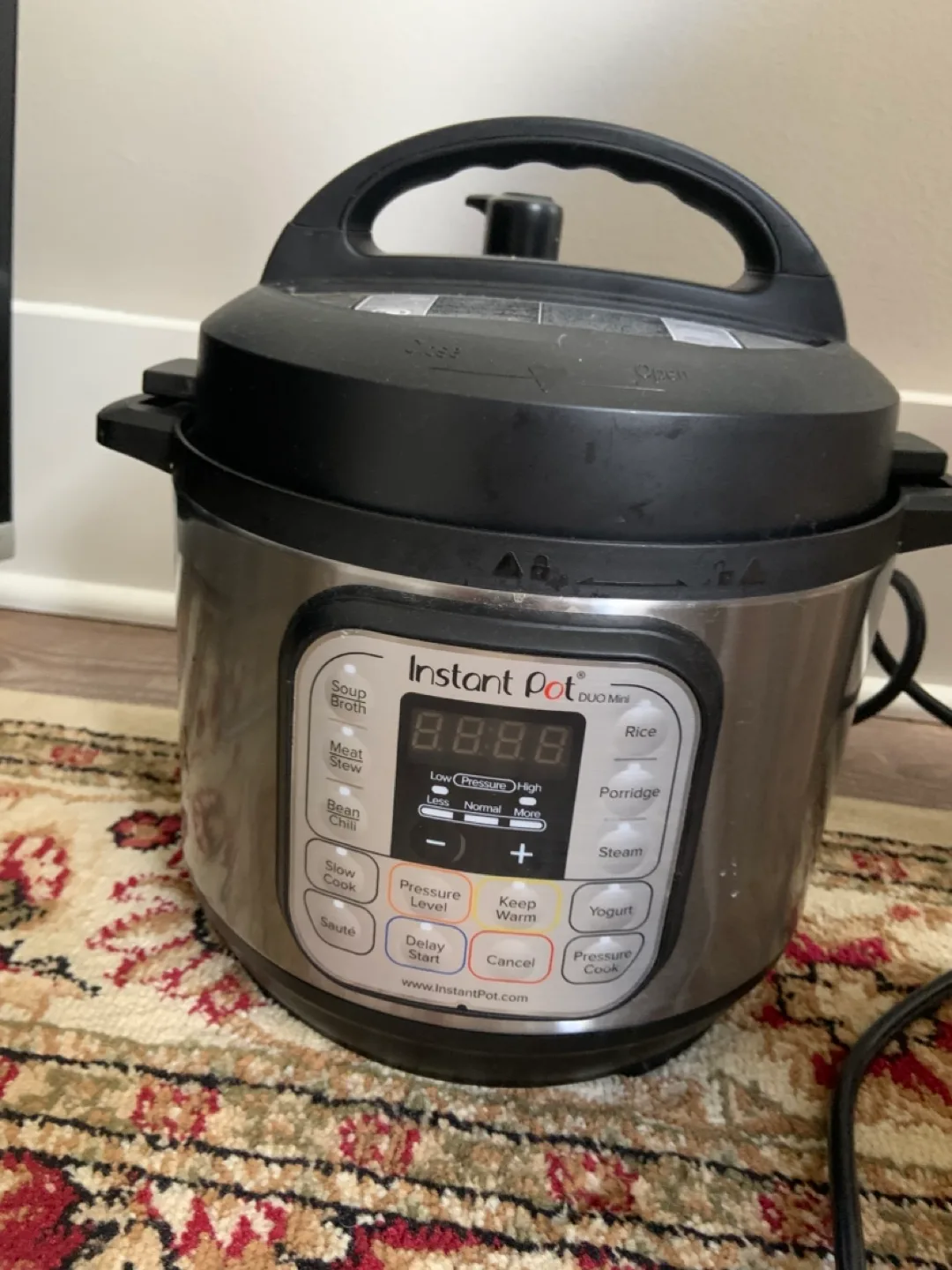 Instant Pot Duo Mini thumbnail