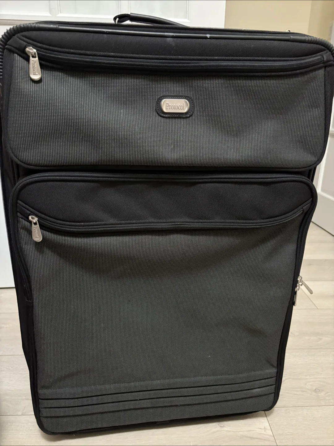 Protocol Large Travel Luggage thumbnail