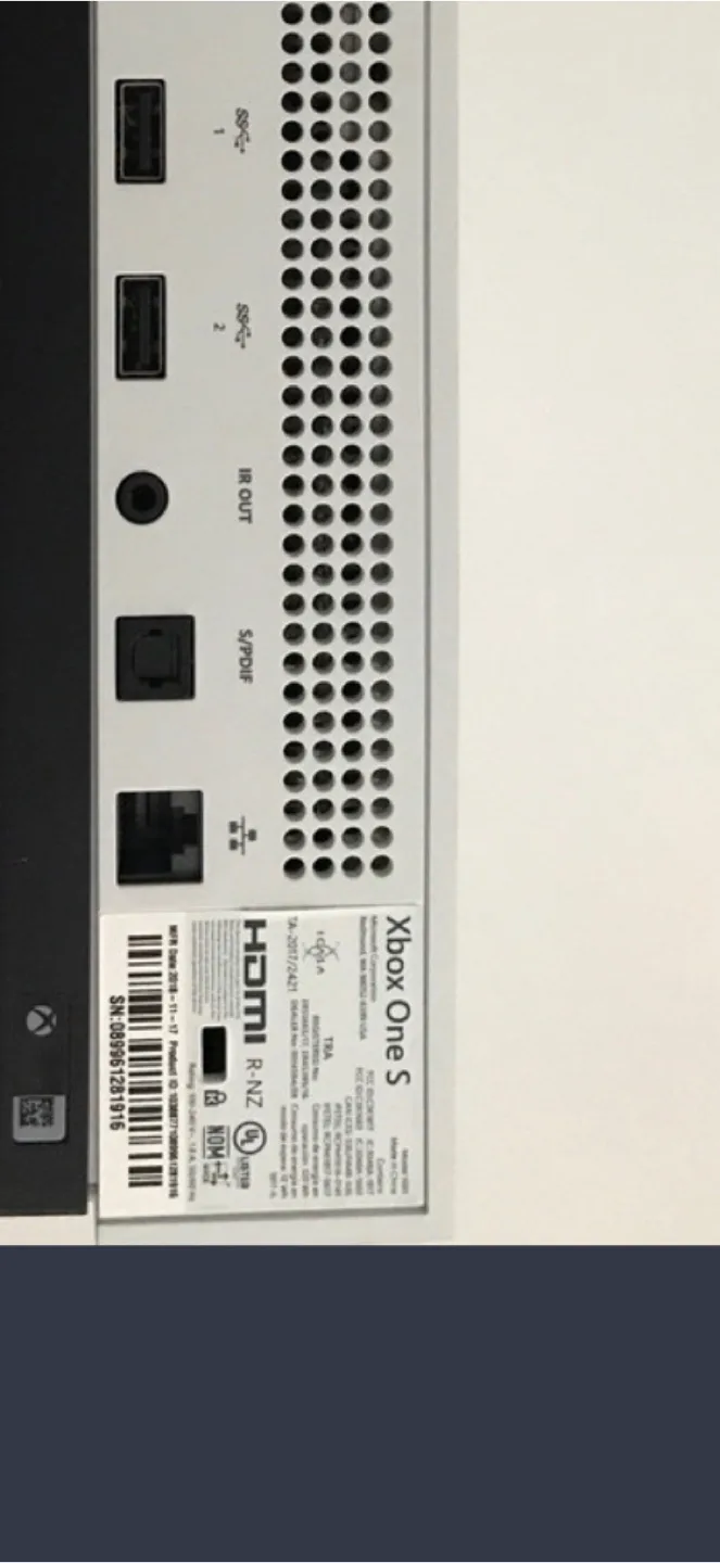 Xbox One Console and wireless Controller with 6 Games image indicator(2)