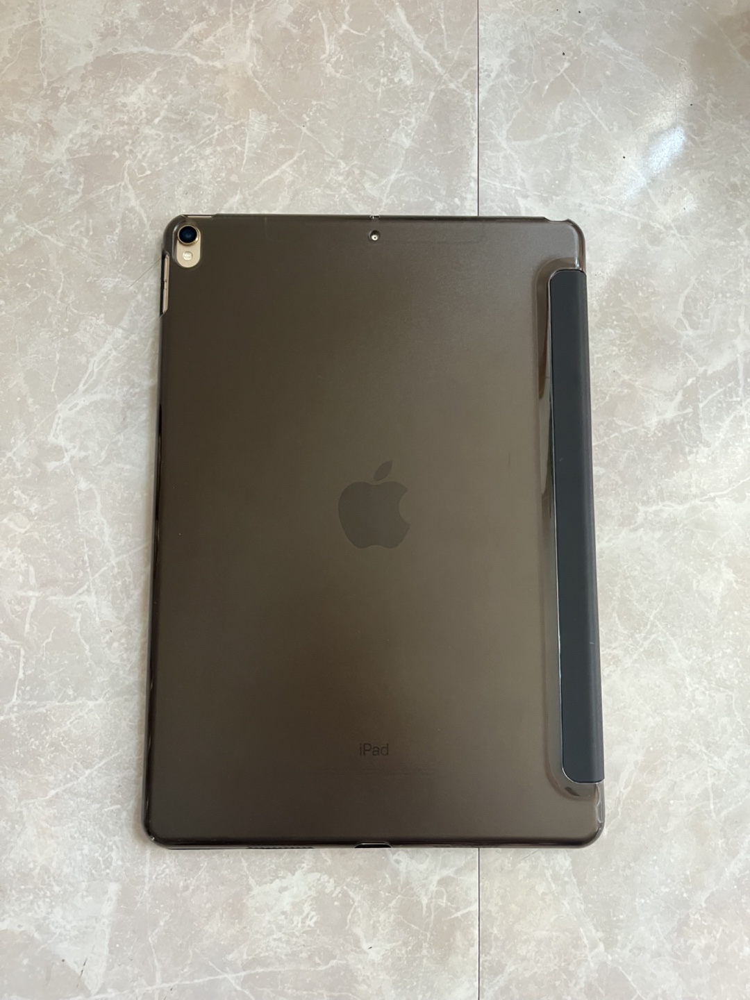 Apple iPad Pro 10.5-inch 64GB + Case - photo 2