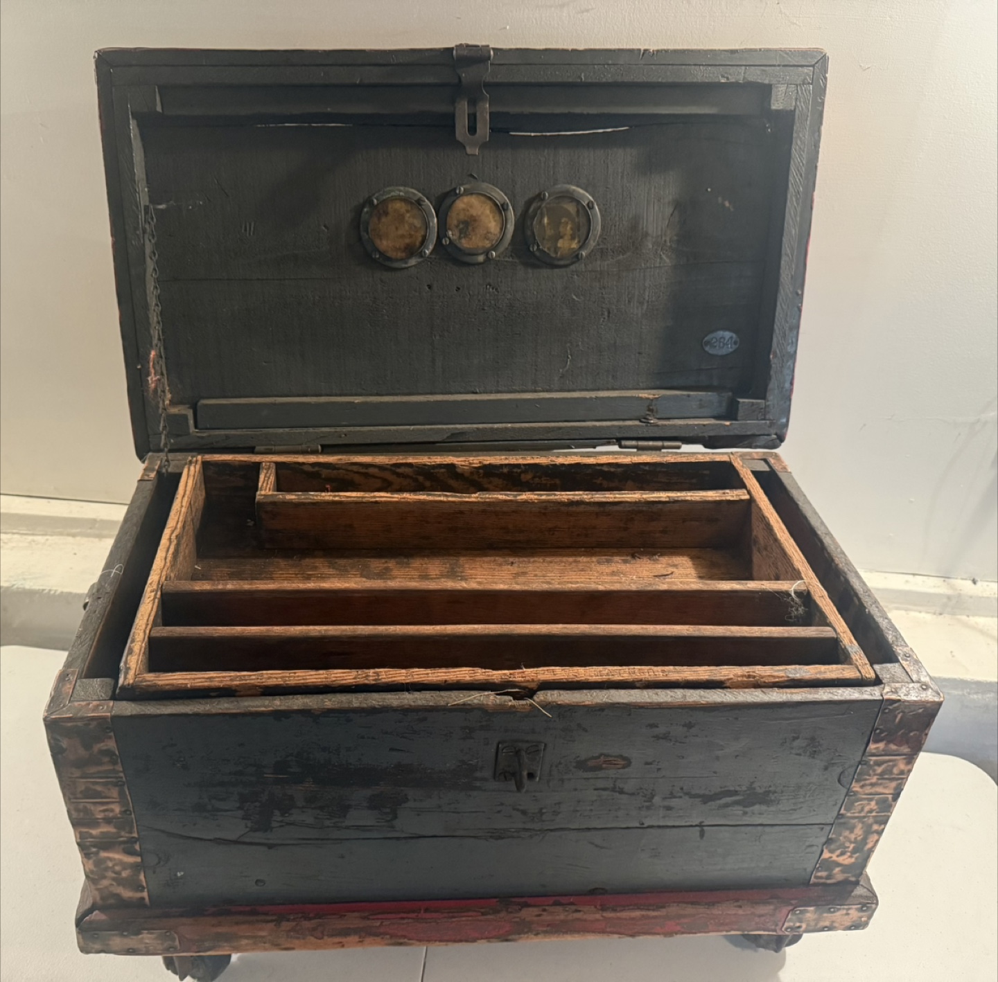 Antique Wooden Chest - photo 3