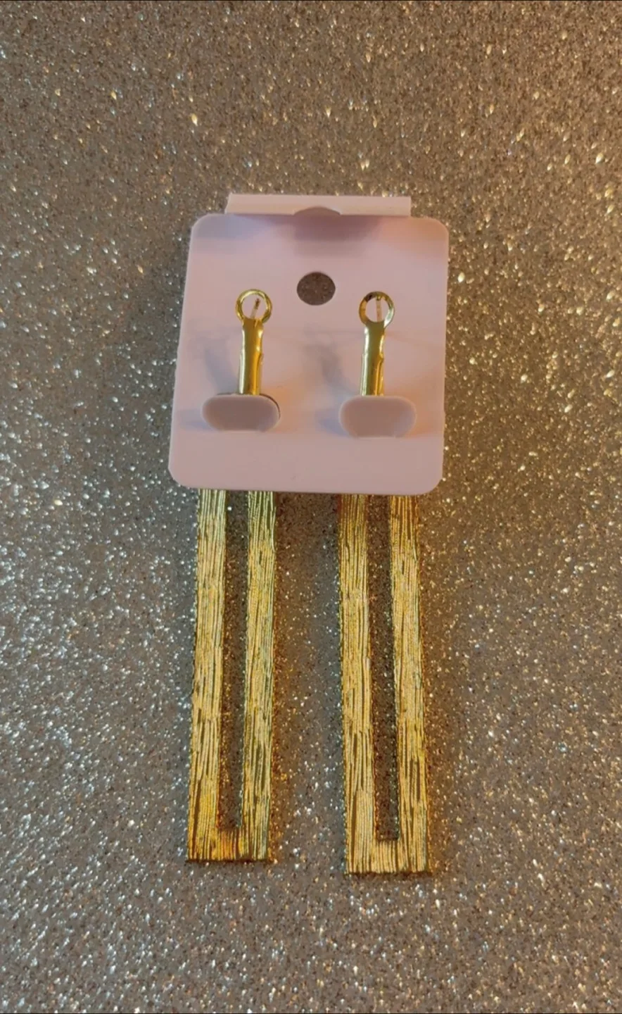 Fashion Jewelry Gold Dangle Earrings image indicator(2)